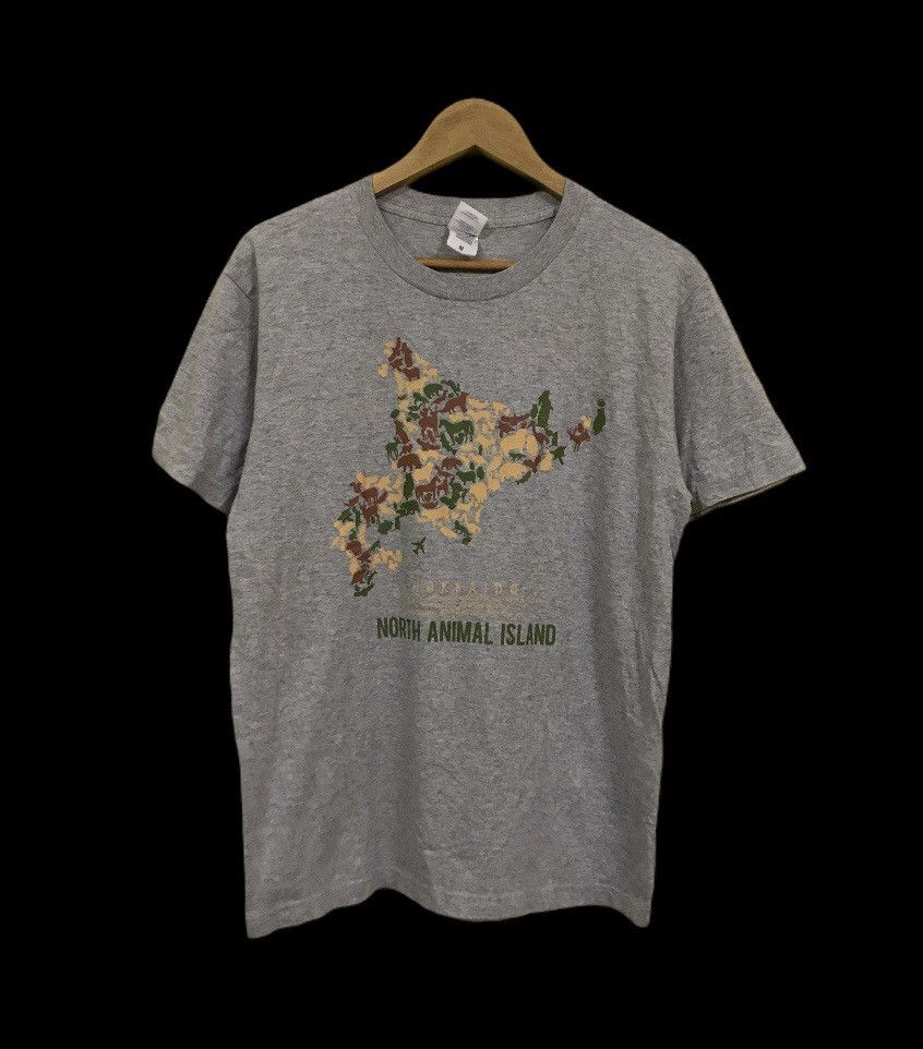 Japanese Brand Hokaido north animal island tshirt Size US M / EU 48-50 / 2 - 1 Thumbnail