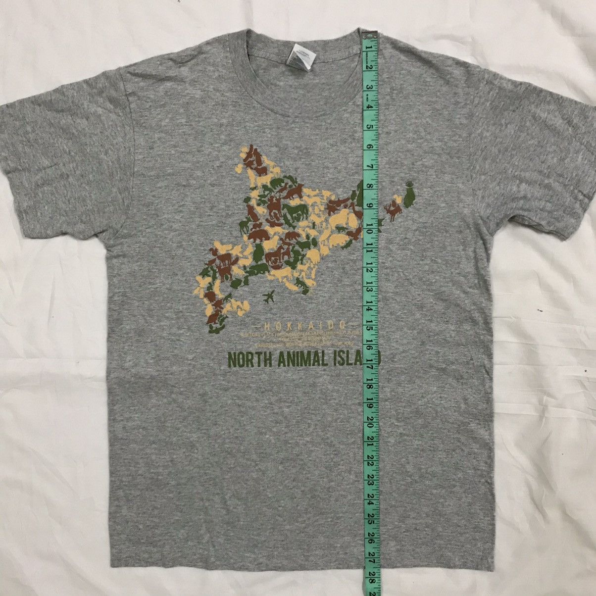 Japanese Brand Hokaido north animal island tshirt Size US M / EU 48-50 / 2 - 9 Thumbnail