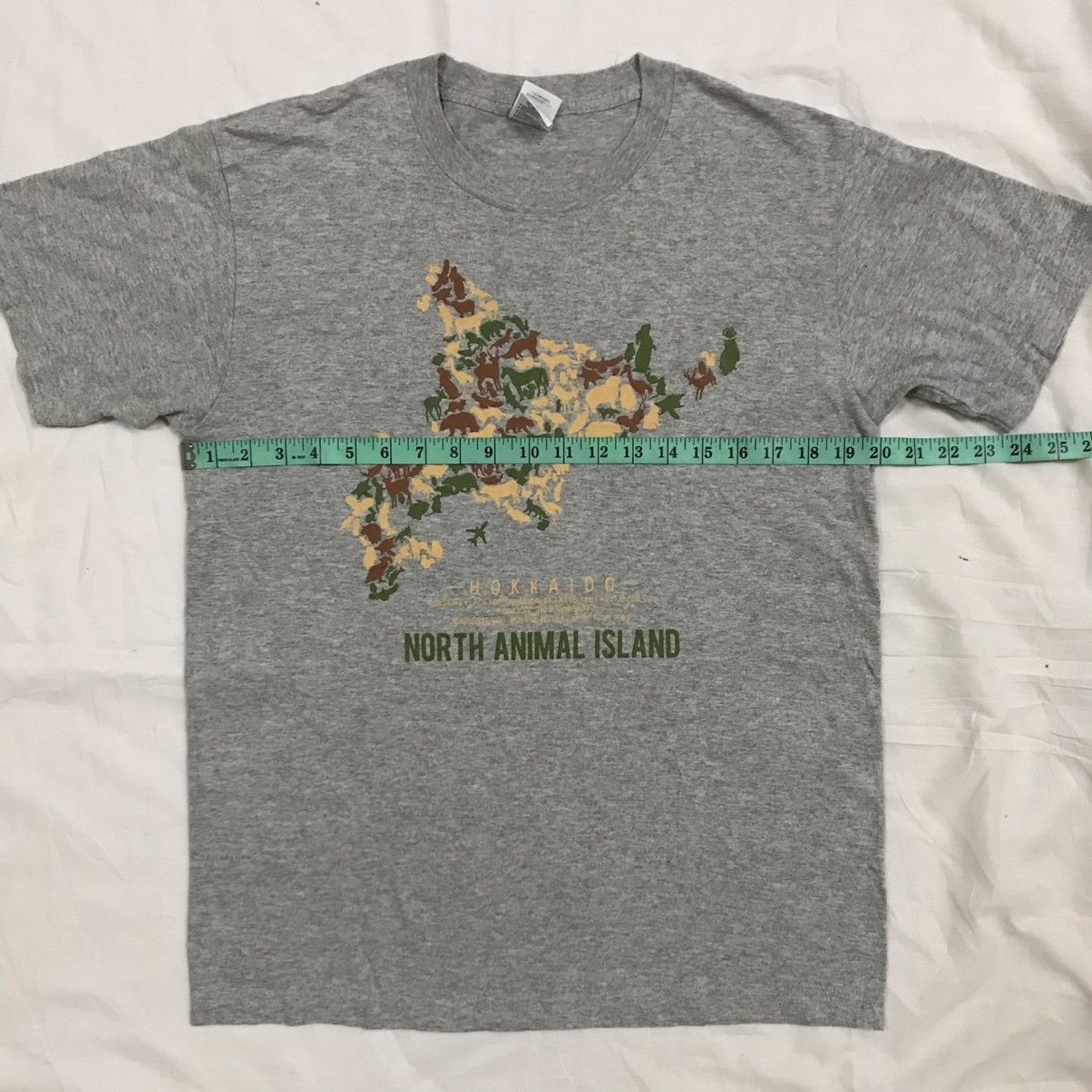 Japanese Brand Hokaido north animal island tshirt Size US M / EU 48-50 / 2 - 8 Thumbnail