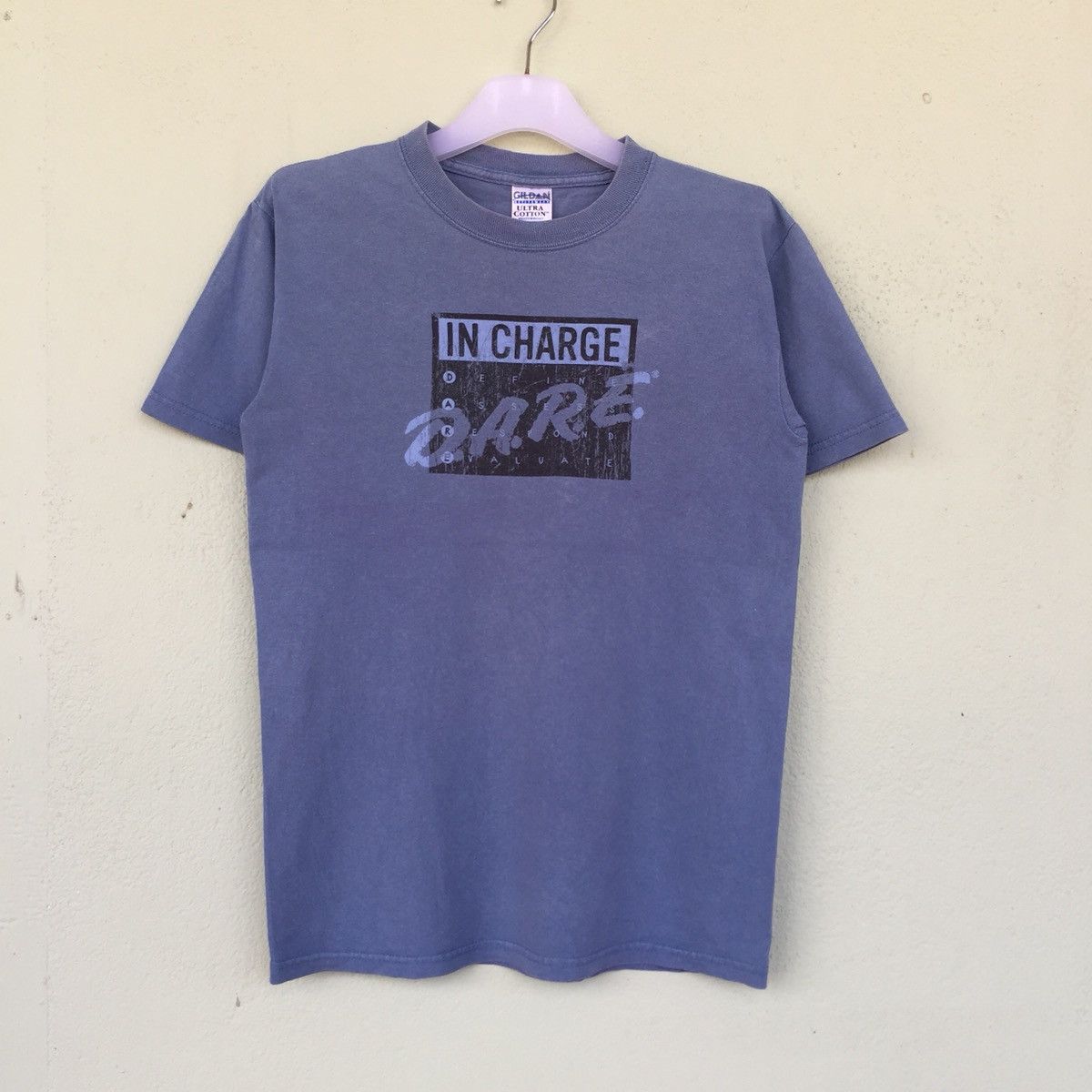 D.A.R.E D.A.R.E t shirt spell out big logo.. in charge DARE Size US S / EU 44-46 / 1 - 1 Thumbnail