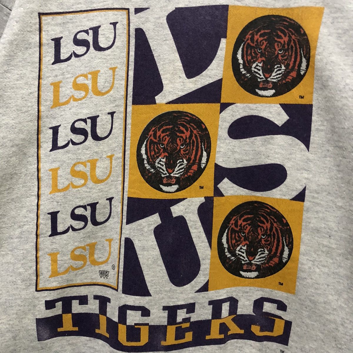 NFL Vintage 90s LSU TIGERS American football crewneck Size US M / EU 48-50 / 2 - 3 Thumbnail