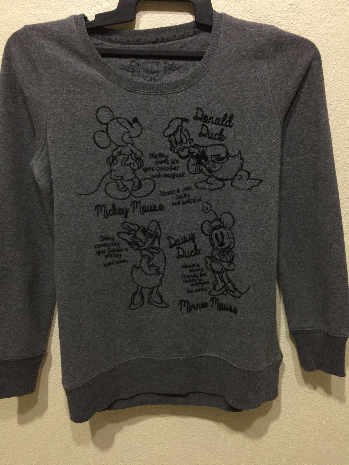 Disney Disney Mickey & Friends Sweatshirt Big Logo size M fits XS Size US XS / EU 42 / 0 - 4 Thumbnail