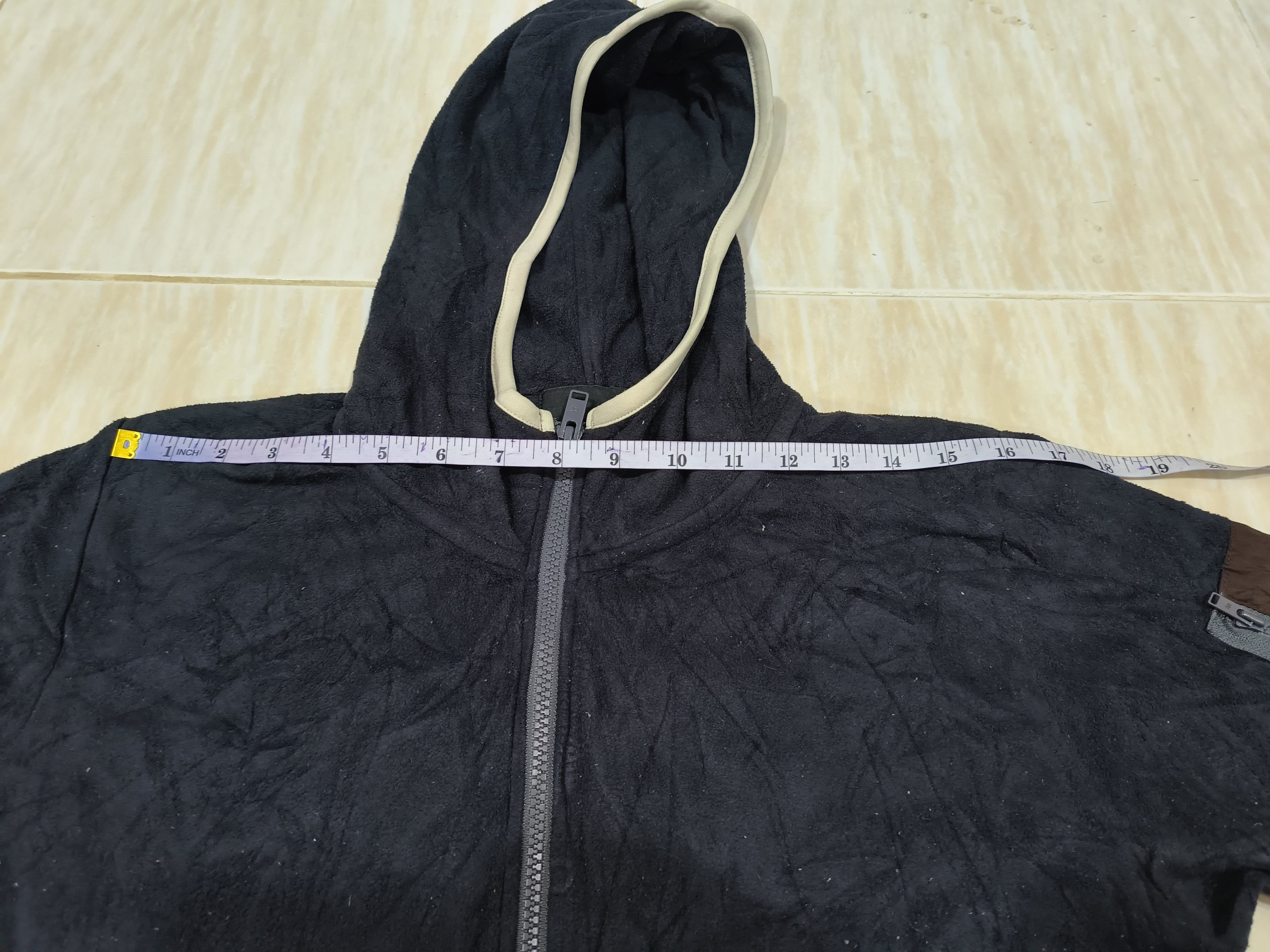 Japanese Brand Undercover x Uniqlo hoodie zip up Size US M / EU 48-50 / 2 - 13 Thumbnail