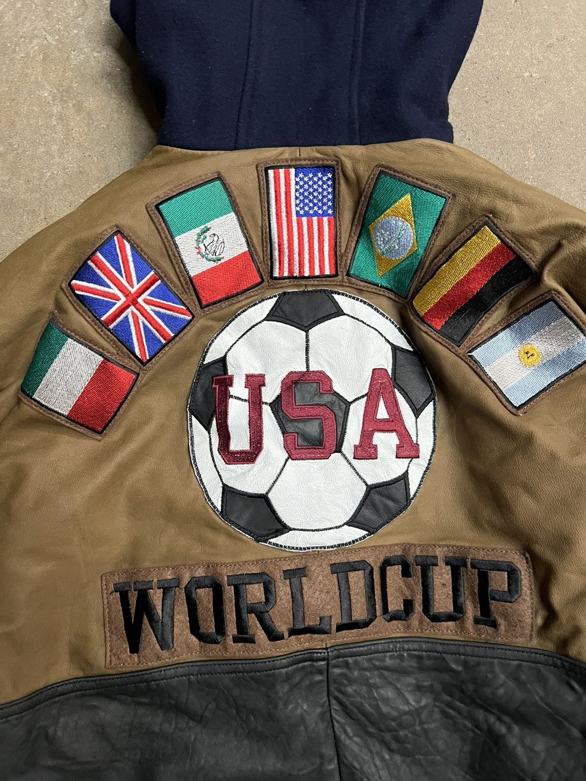 USA Olympics × Vintage Vintage 90's USA World Cup Patched Out Heavy Bomber Jacket Size US XL / EU 56 / 4 - 6 Thumbnail