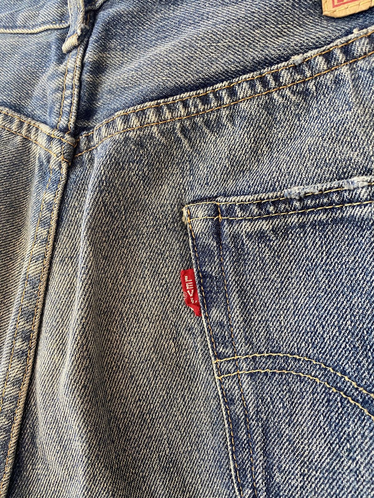 Levi's VINTAGE LEVIS 501 BIG E JEANS ( 29x32) Size US 29 - 10 Thumbnail