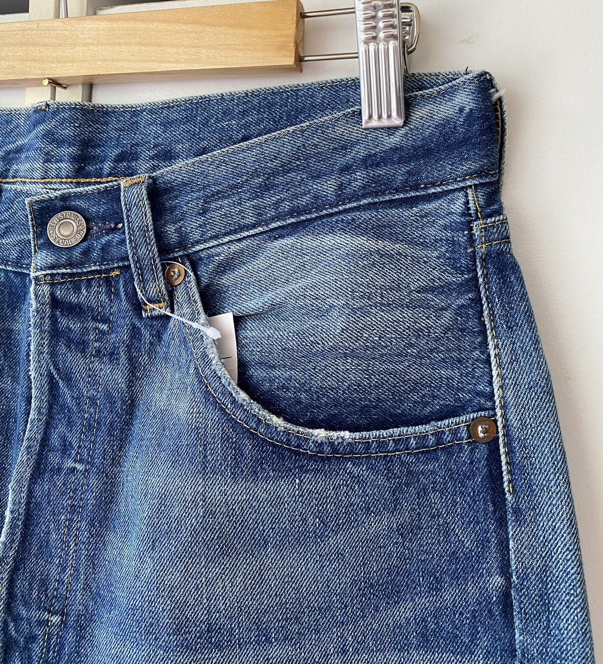Levi's VINTAGE LEVIS 501 BIG E JEANS ( 29x32) Size US 29 - 3 Thumbnail