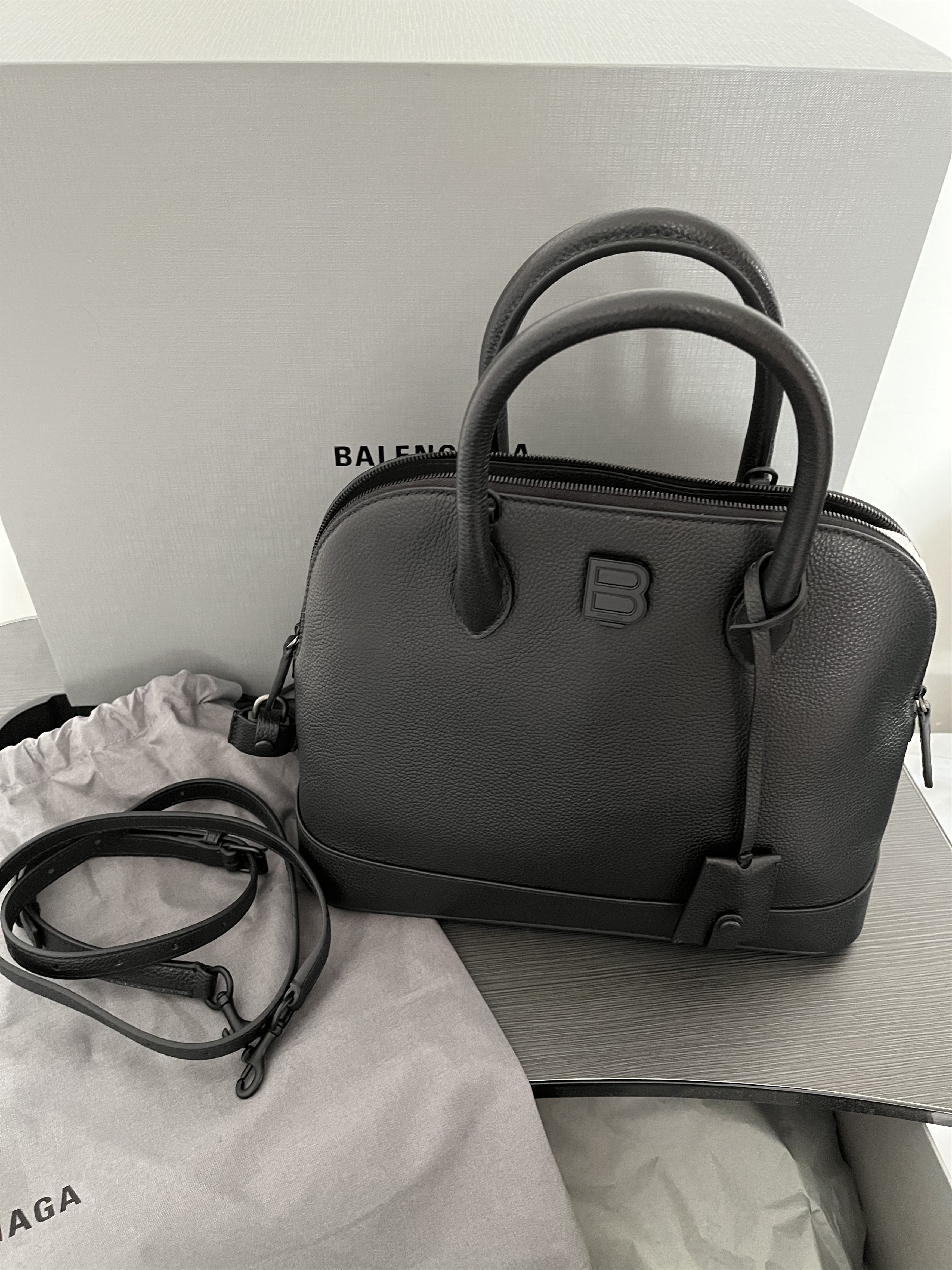 Balenciaga Logo Projector Large Handbag in Black