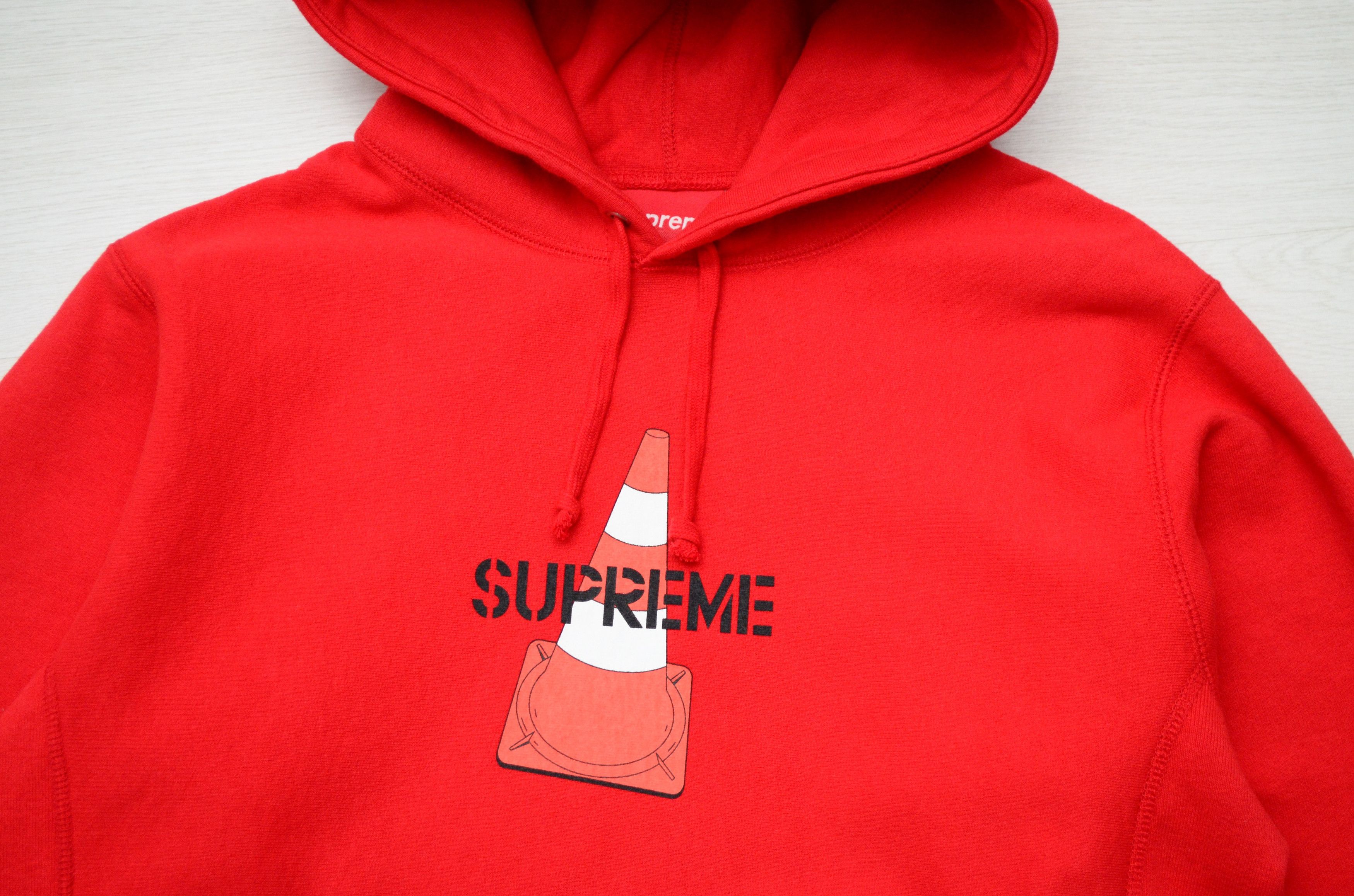 Supreme Traffic Cone Red Hoodie Sweatshirt Canada Size M