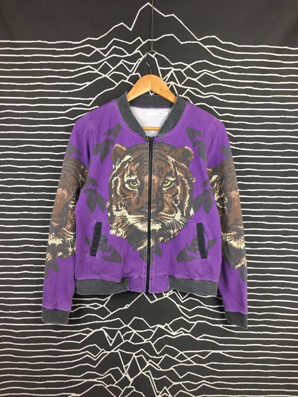 Stussy Vtg Stussy Skateboards Tiger All Over Print Jacket Size US S / EU 44-46 / 1 - 1 Thumbnail