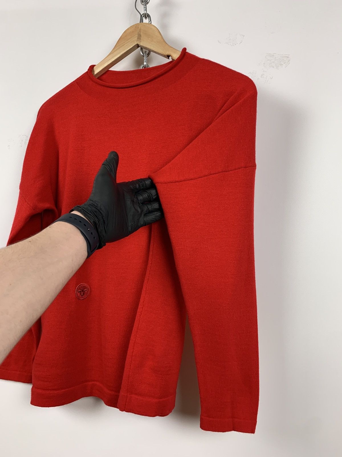 Dior Women’s Dior D Uniforms Bee Logo Red Sweater Size L / US 10 / IT 46 - 9 Thumbnail