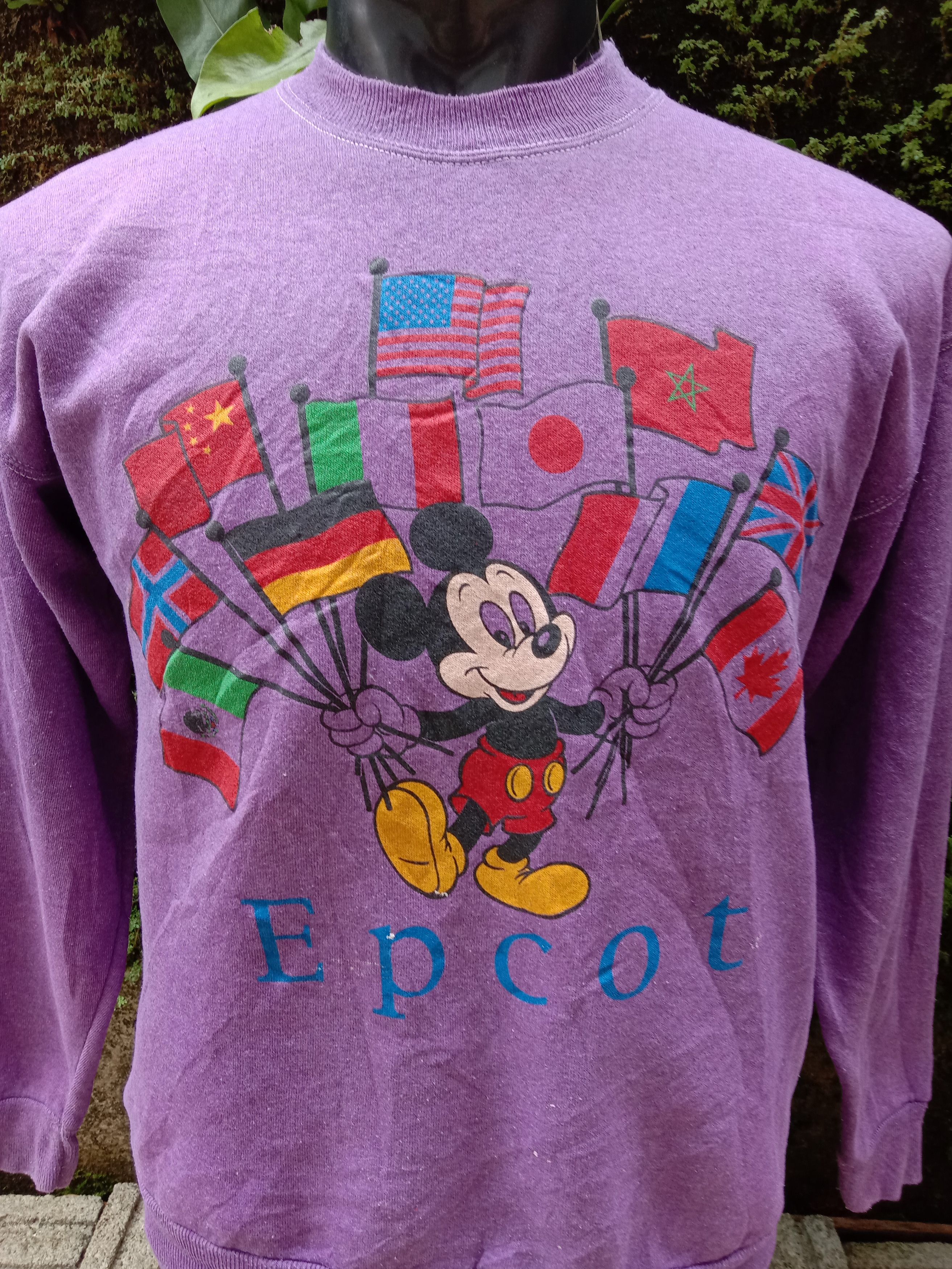 Cartoon Network × Disney × Vintage Vintage disney mickey mouse epcot Size US M / EU 48-50 / 2 - 2 Thumbnail