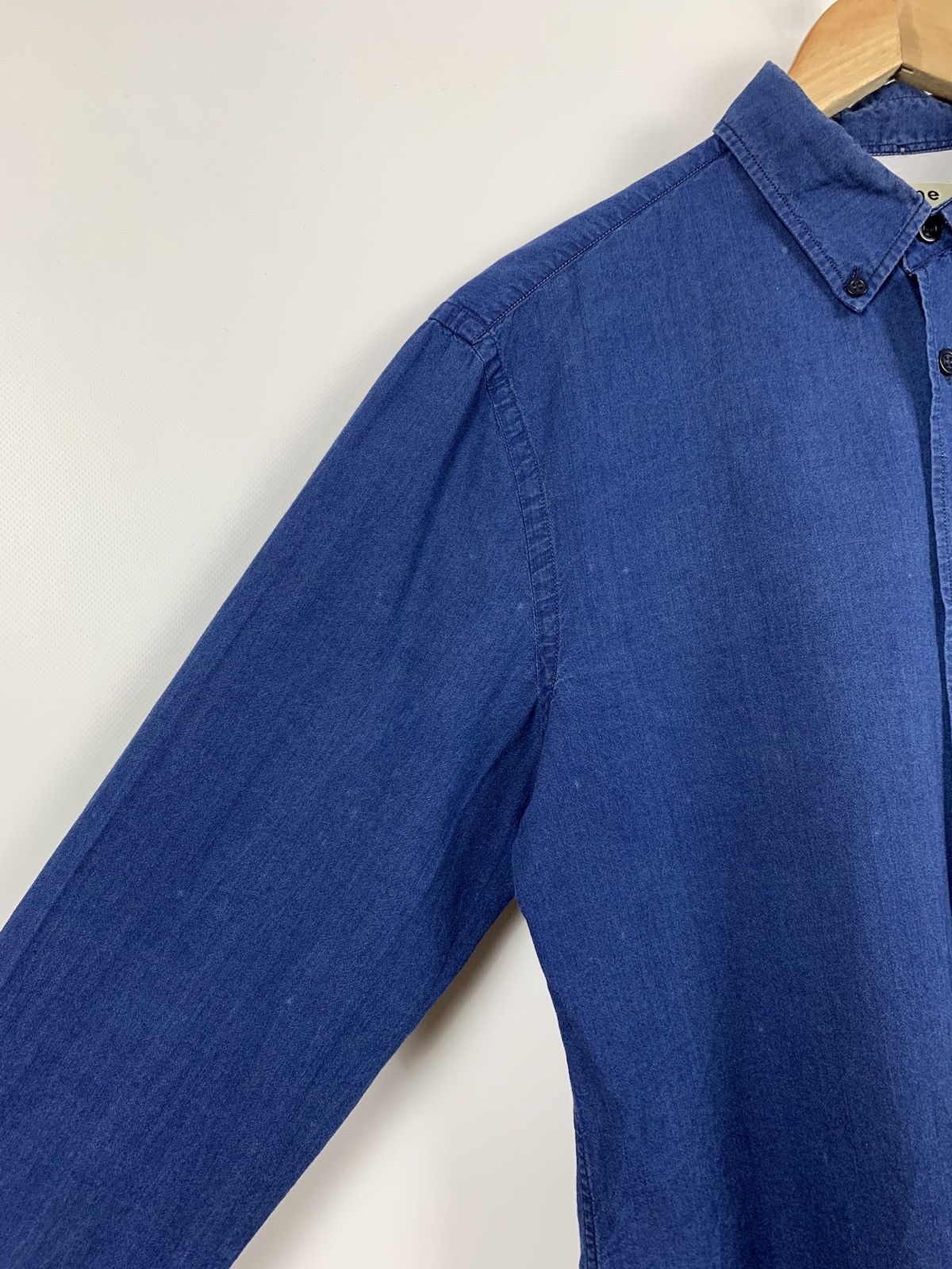 Acne Studios Vintage Acne Studios Blue Classic Fit Denim Button Up Shirt Size US S / EU 44-46 / 1 - 16 Thumbnail