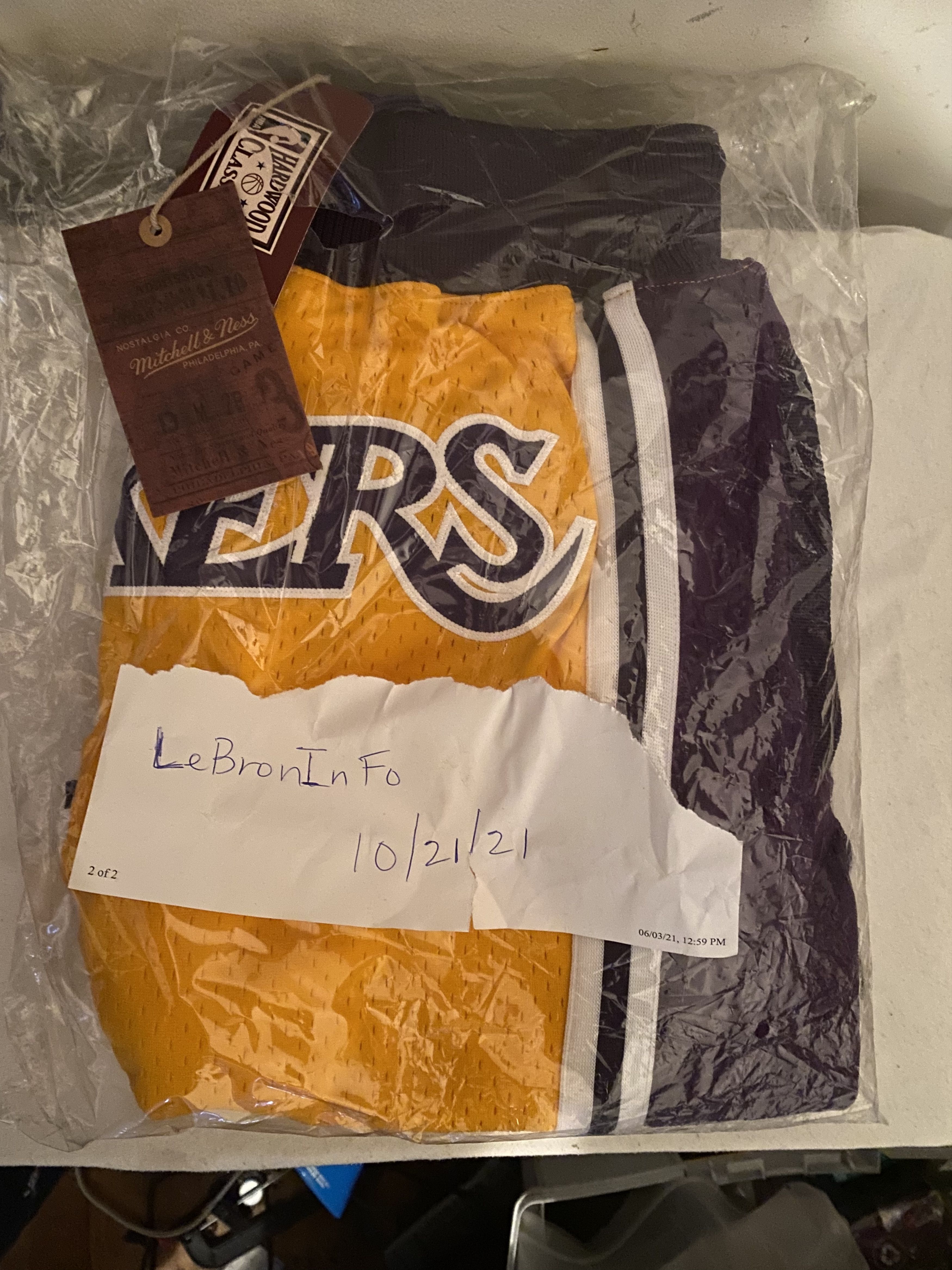 Just Don *Sz Small* Just Don Lakers Short Home 96-97 Size US 30 / EU 46 - 1 Thumbnail