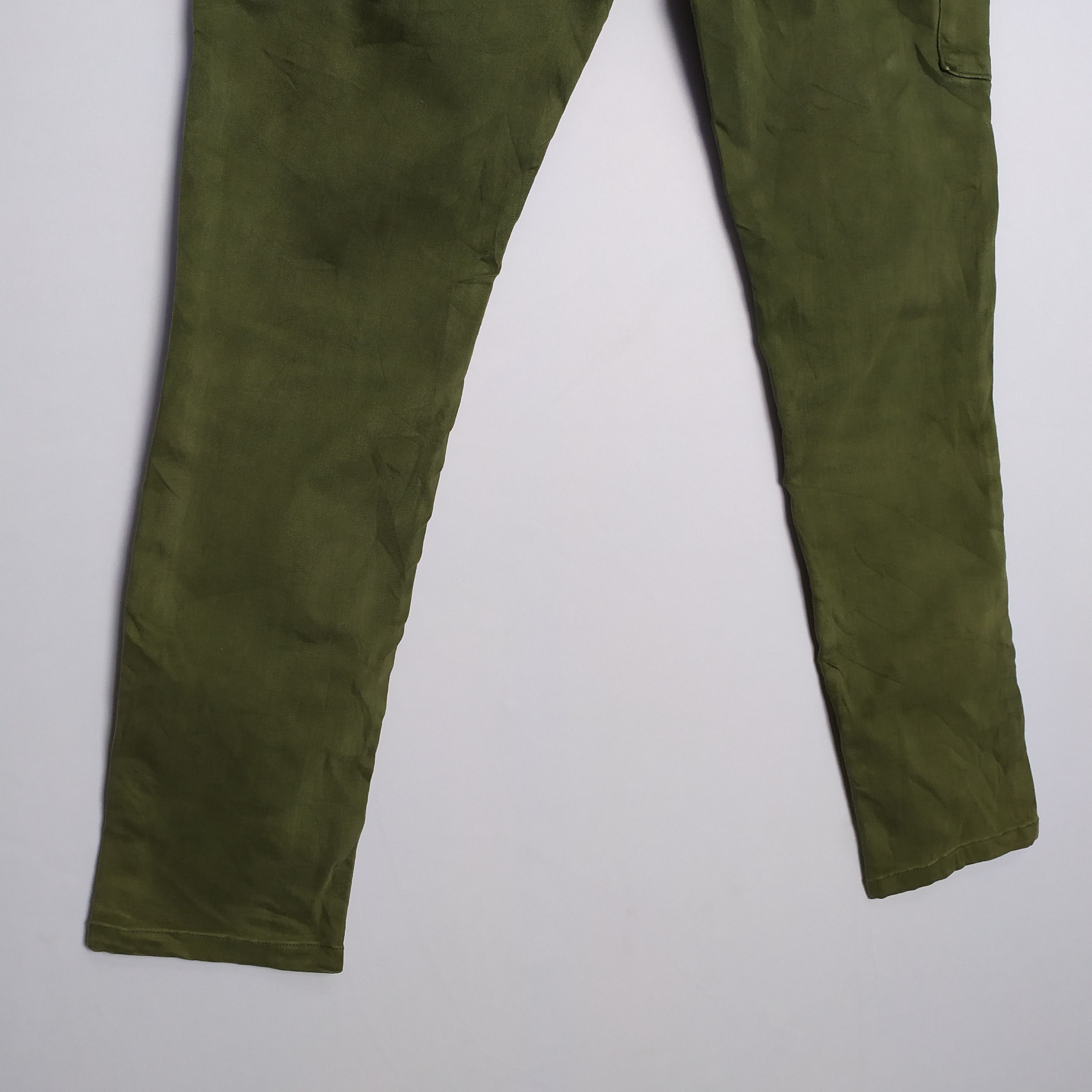Japanese Brand Japanese brand Green Cargo Pants skinny style Size US 27 - 9 Thumbnail