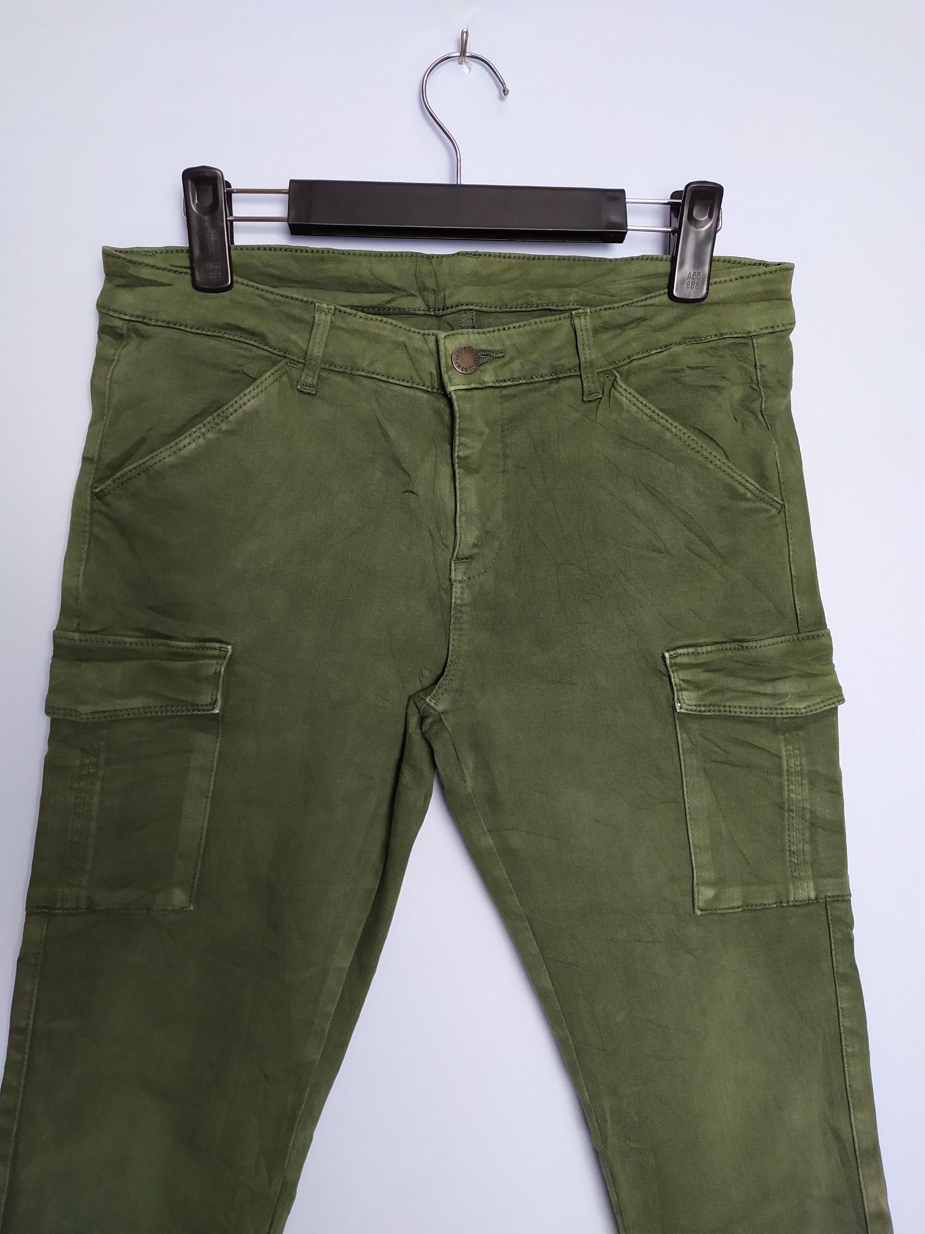 Japanese Brand Japanese brand Green Cargo Pants skinny style Size US 27 - 2 Thumbnail