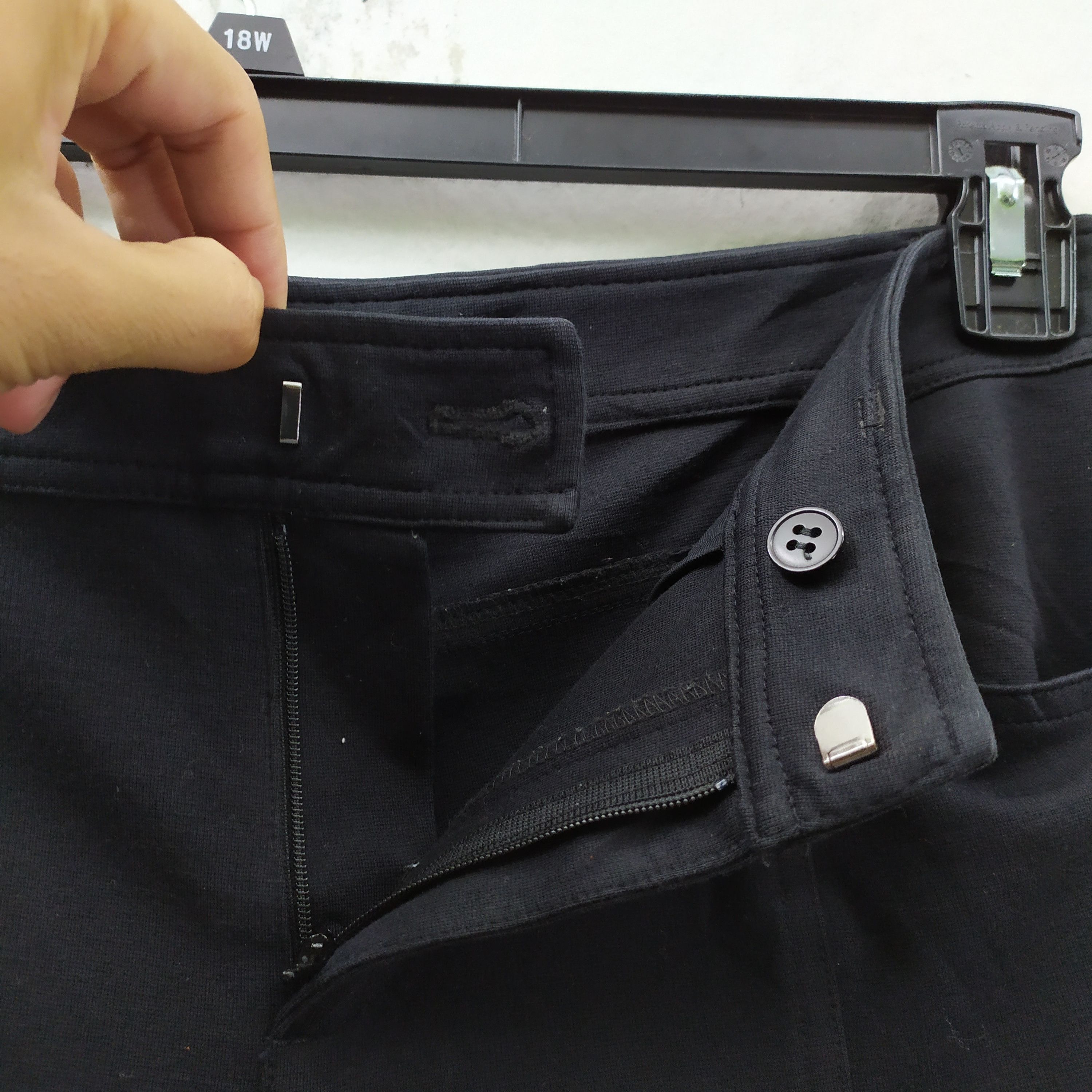 Japanese Brand BEST OFFER 💥 JAPANESE BRAND SKINNY CARGO PANTS Size US 29 - 8 Thumbnail