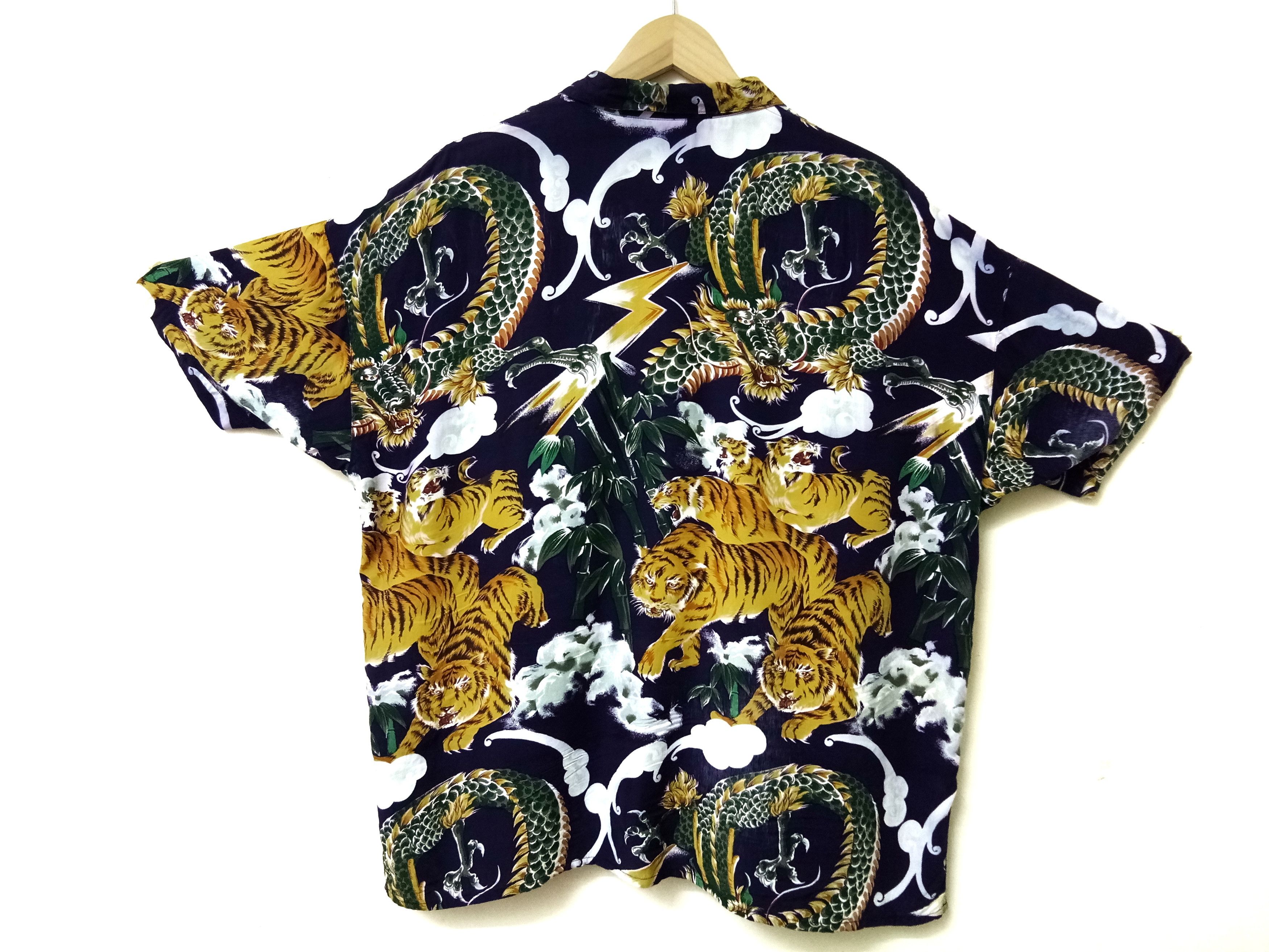 Japanese Brand Hawaiian Shirt Tiger Dragon Rayon Hawaii Shirt Rare Size US M / EU 48-50 / 2 - 2 Thumbnail