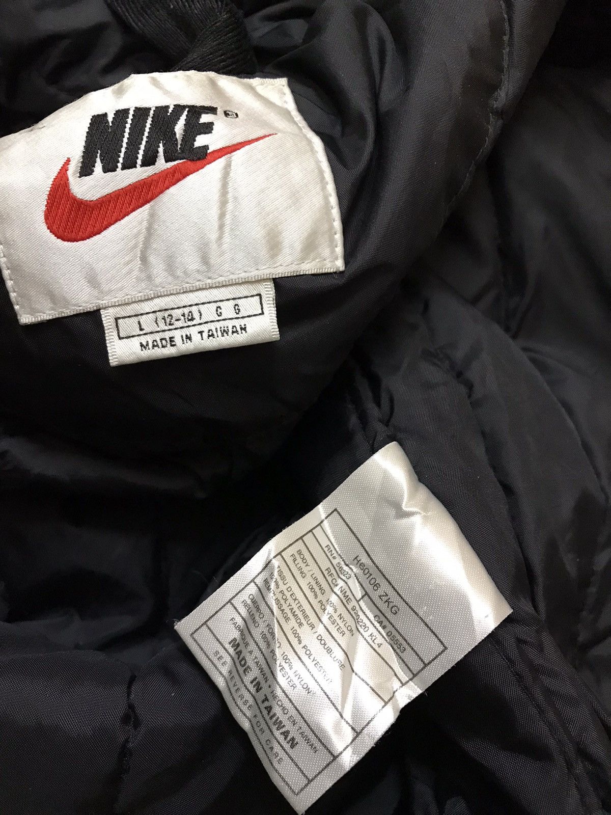 Nike × Vintage Vintage 90s’ Nike Puffer Jacket Big Logo Size US L / EU 52-54 / 3 - 5 Thumbnail