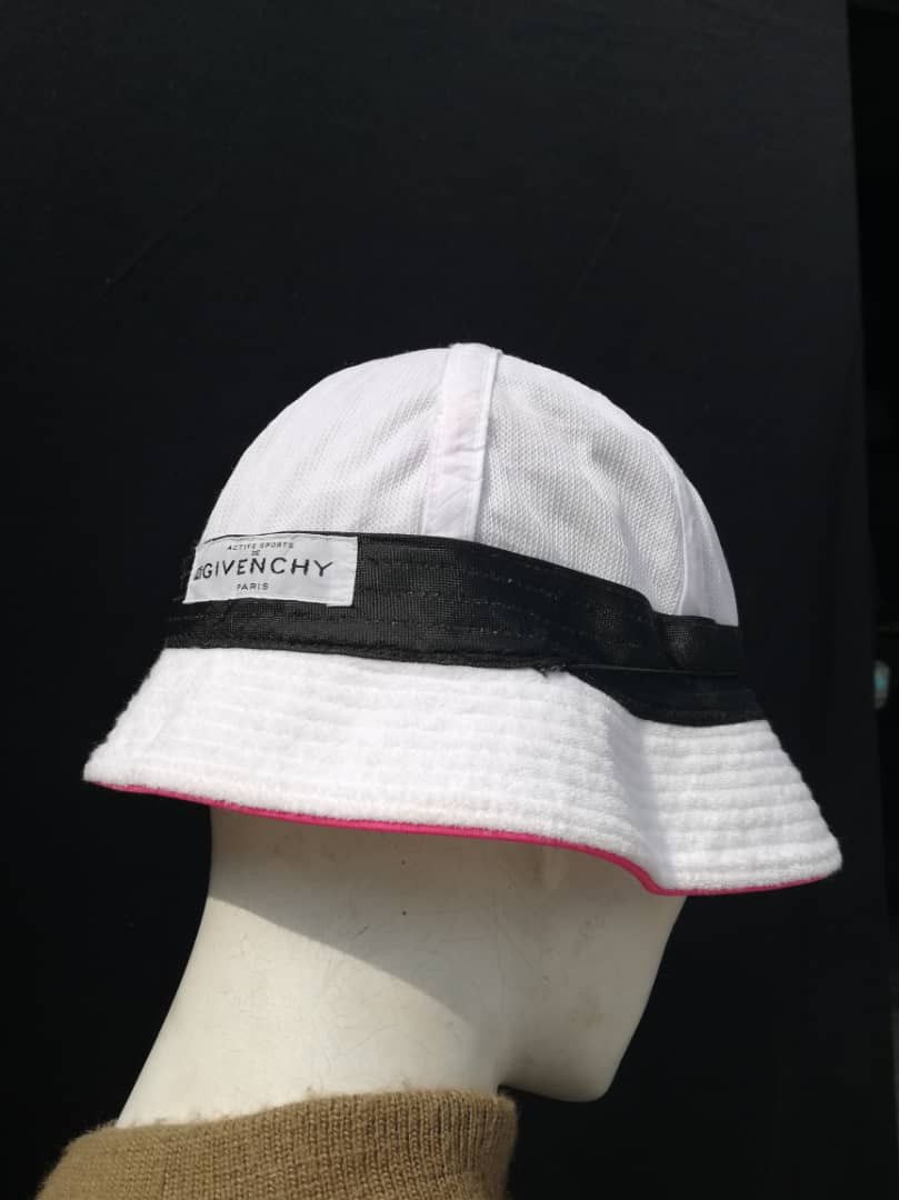 Givenchy Givenchy Paris Bucket Hats Size ONE SIZE - 10 Thumbnail