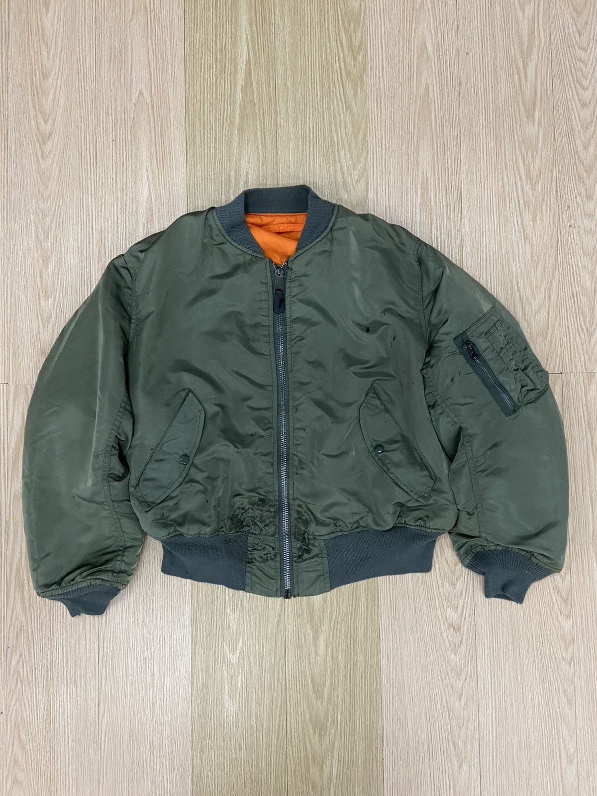 Alpha Industries Vintage distress Alpha Industries MA-1 bomber jacket Size US L / EU 52-54 / 3 - 1 Thumbnail