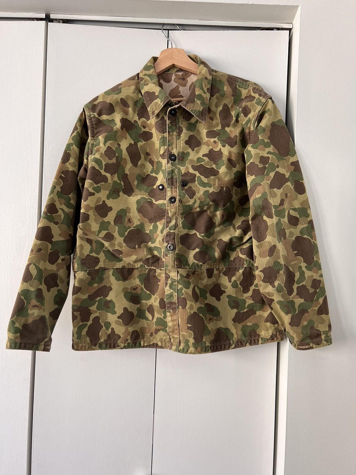 The REAL McCOY’s P1944 Frogskin Camo Jacket