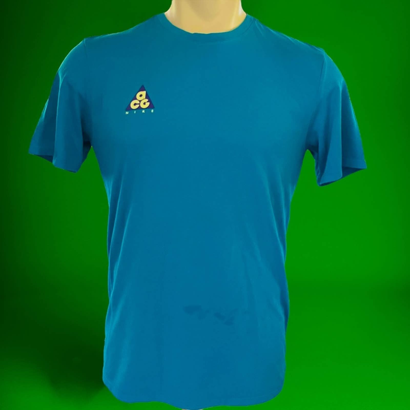nike acg volcano shirt