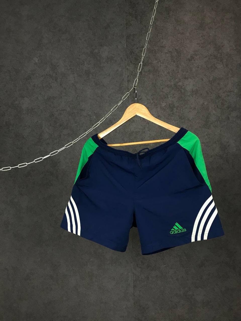 Adidas × Vintage Adidas vintage streetwear shorts Size US 32 / EU 48 - 1 Thumbnail
