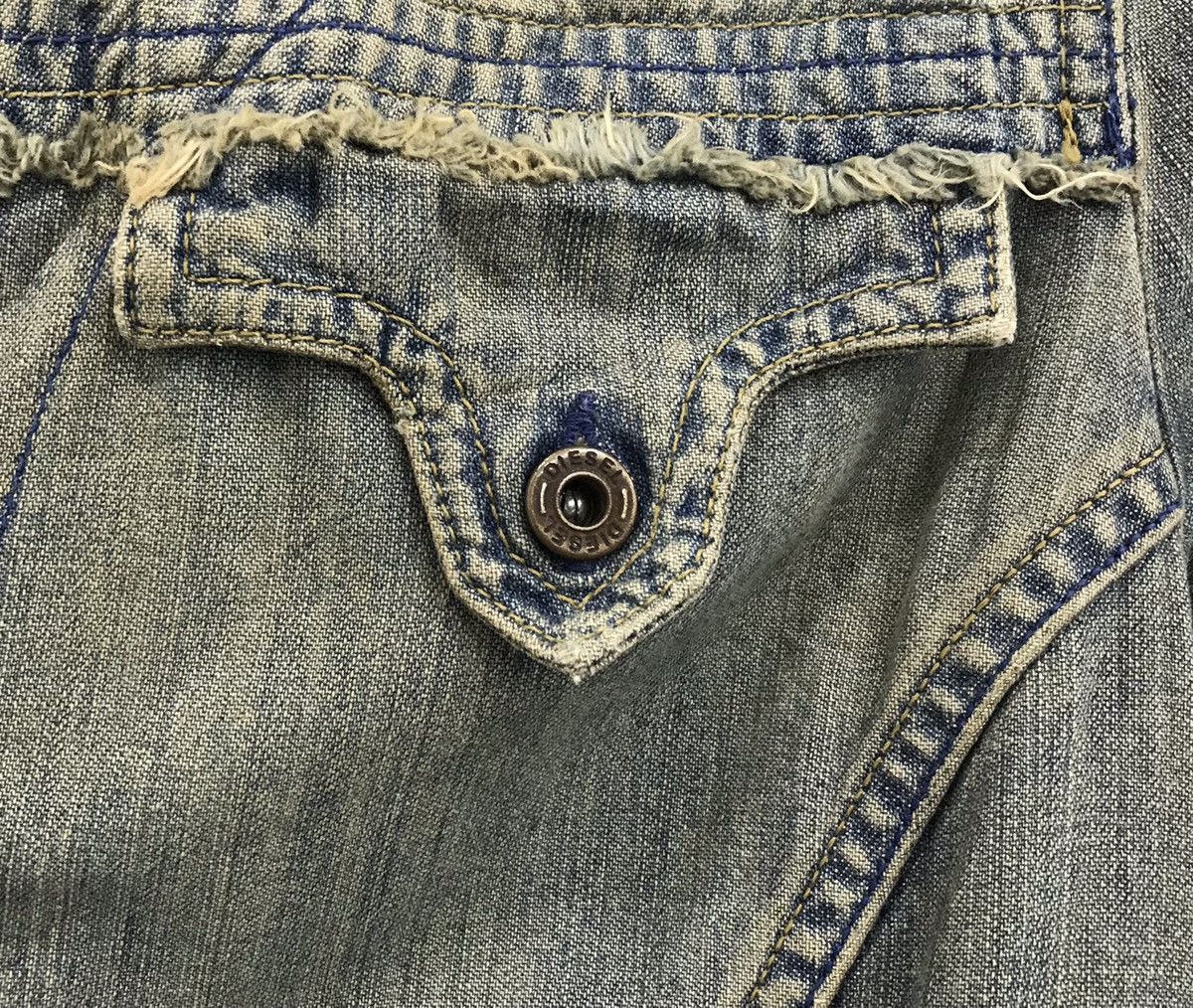Diesel DIESEL MADE IN MOROCCO DENIM JACKET Size XS / US 0-2 / IT 36-38 - 7 Thumbnail
