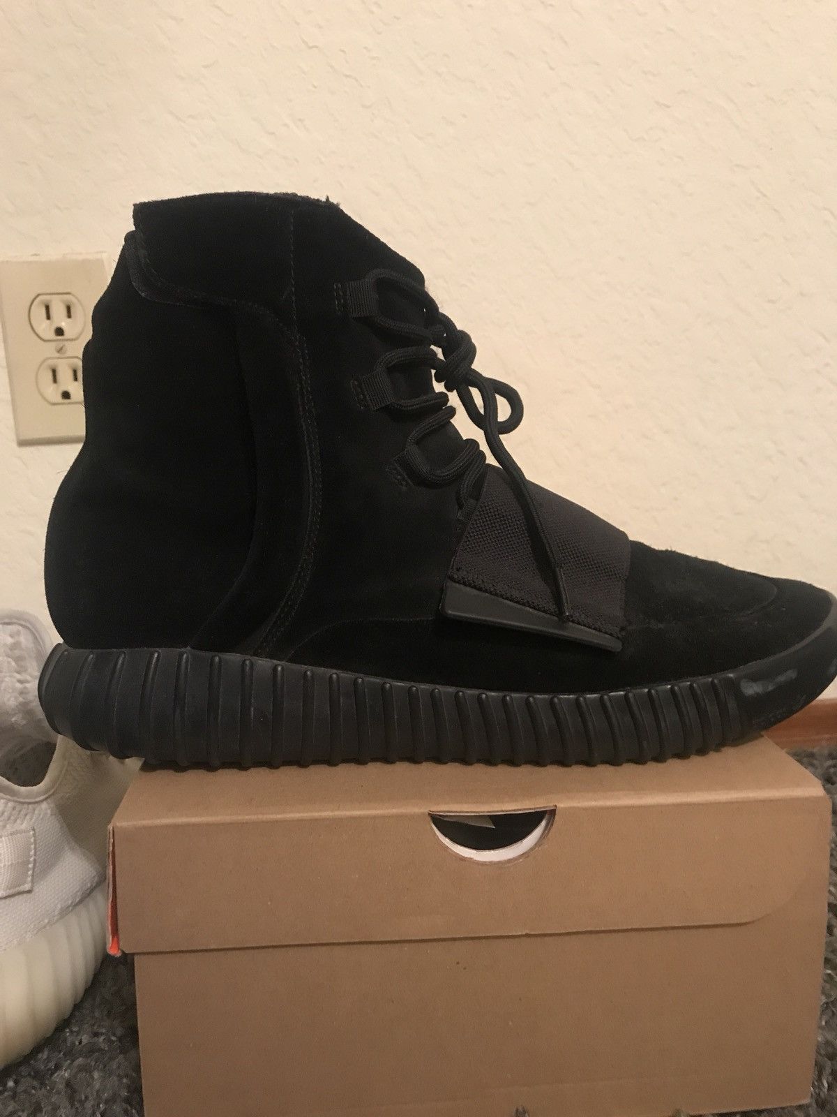 Pre-owned Adidas X Yeezy Season Yeezy 750 Black Shoes