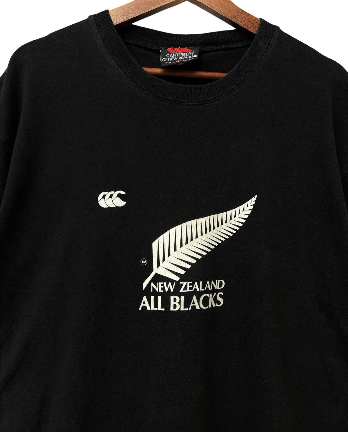 All Blacks × Canterbury of New Zealand × Vintage Vintage New Zealand All Black T-Shirt Size US M / EU 48-50 / 2 - 2 Thumbnail