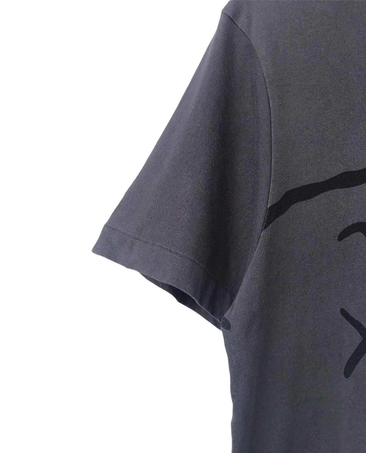 Kaws × Peanuts Shirt Kaws x Peanut Big Logo by Uniqlo Size US M / EU 48-50 / 2 - 4 Thumbnail