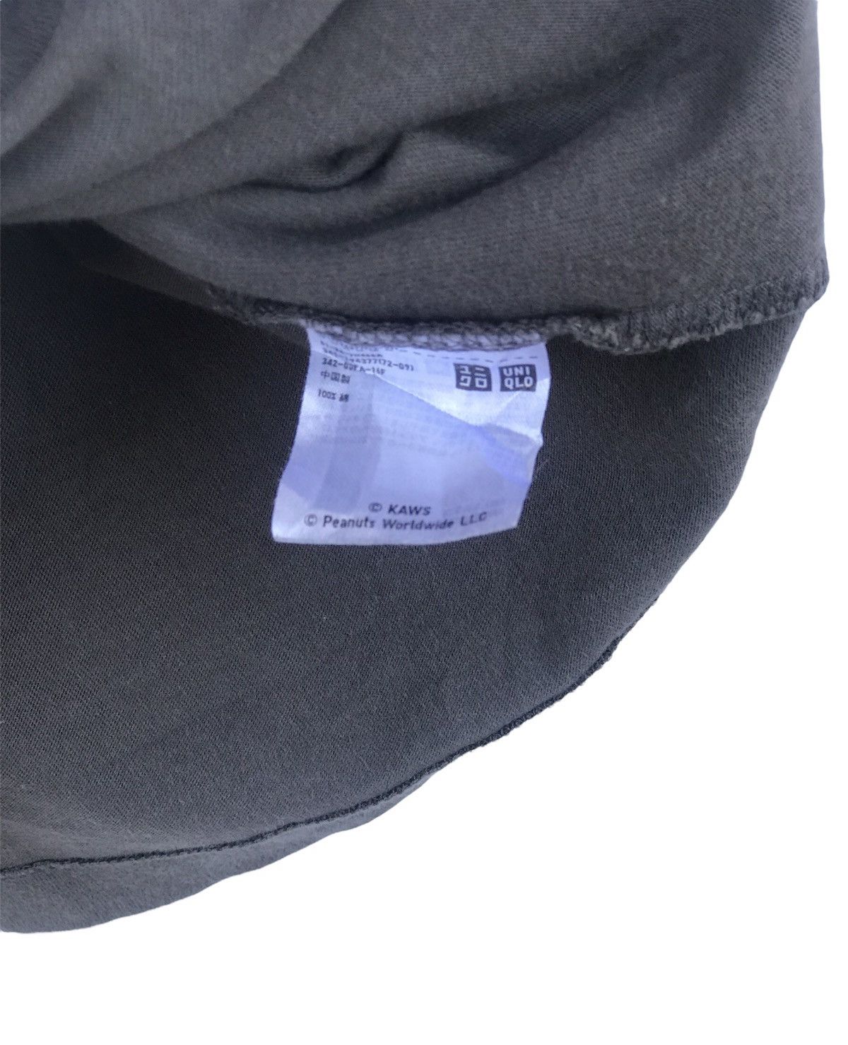 Kaws × Peanuts Shirt Kaws x Peanut Big Logo by Uniqlo Size US M / EU 48-50 / 2 - 7 Thumbnail