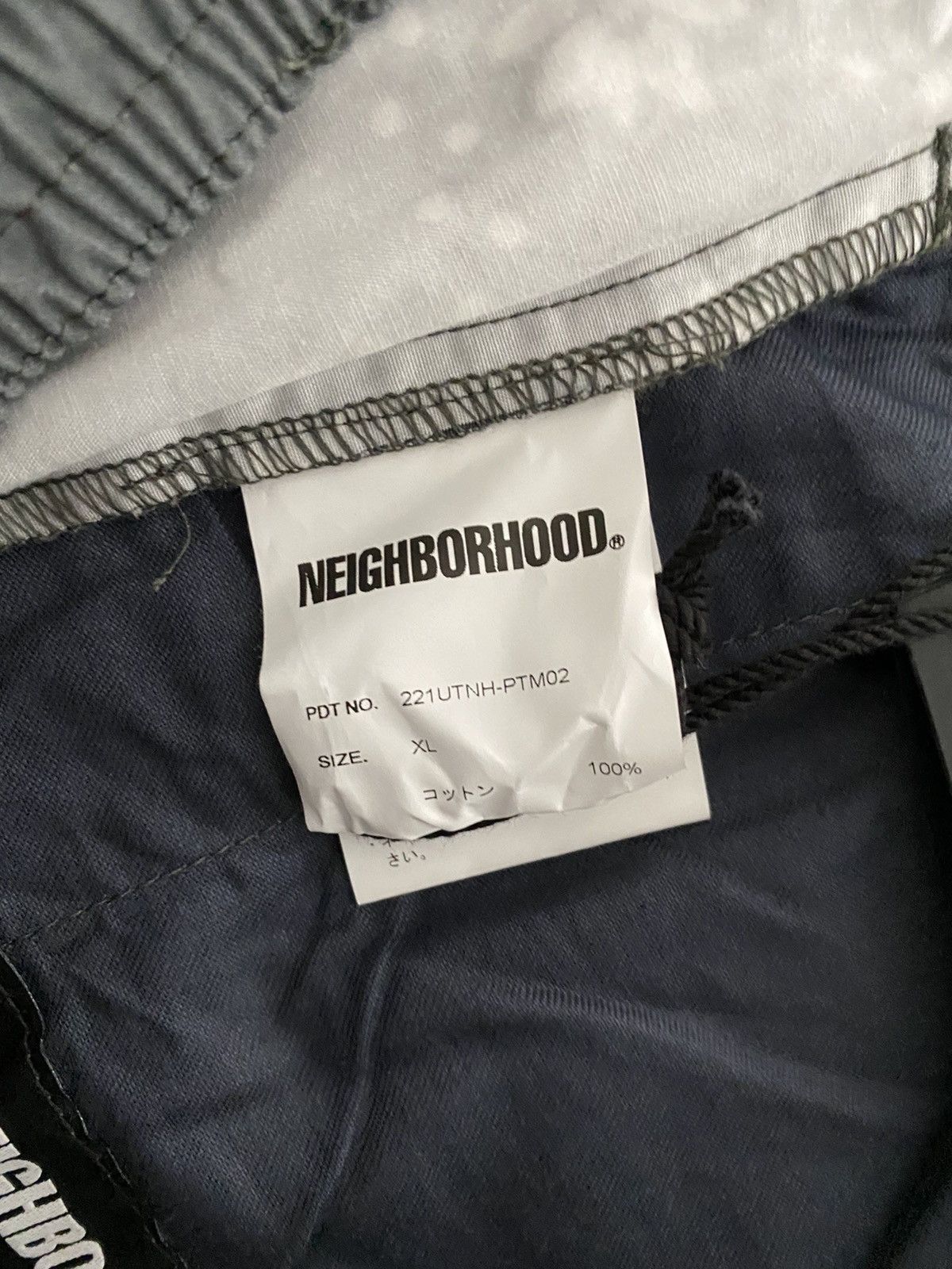 Neighborhood Neighborhood Bandana Chopped Short NWT Size US 36 / EU 52 - 10 Thumbnail