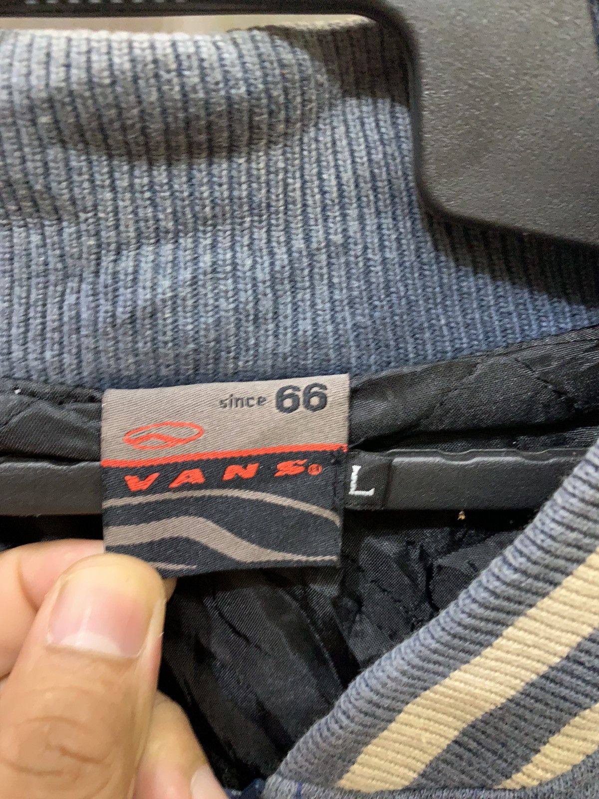 Vans × Vintage Vans Dragon Sukajan Style Logo Embroidery Size US L / EU 52-54 / 3 - 10 Thumbnail