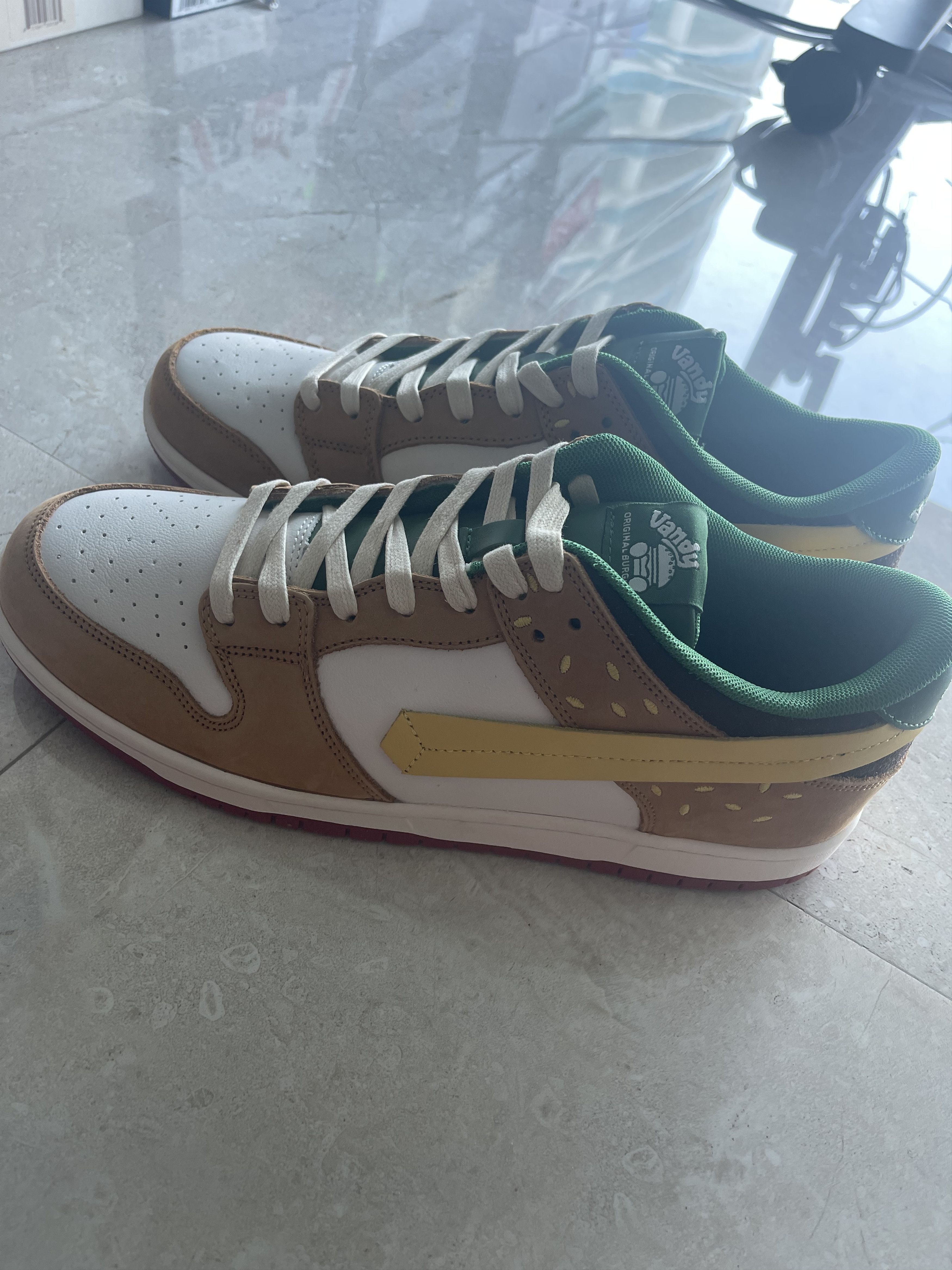 Vandy The Pink Vandy the Pink Original Burger Dunks Size US 12 / EU 45 - 4 Thumbnail