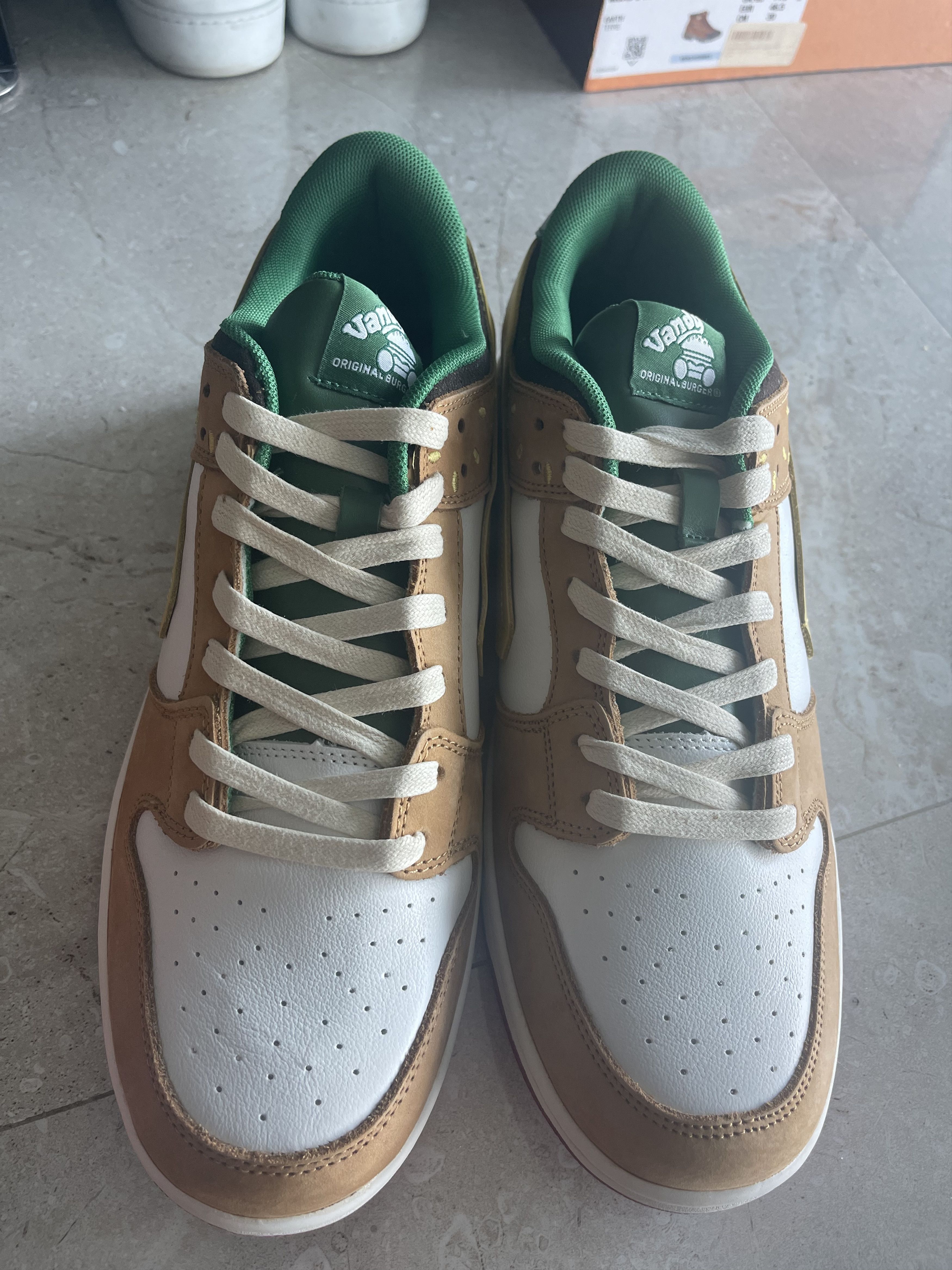 Vandy The Pink Vandy the Pink Original Burger Dunks Size US 12 / EU 45 - 6 Thumbnail