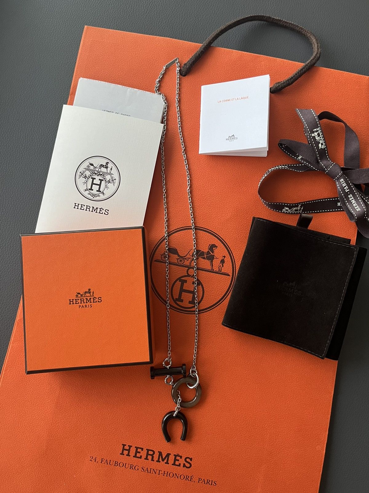 Hermes Super Runway Limited Edition Horn Lacquer Necklace Brand New Size ONE SIZE - 15 Thumbnail