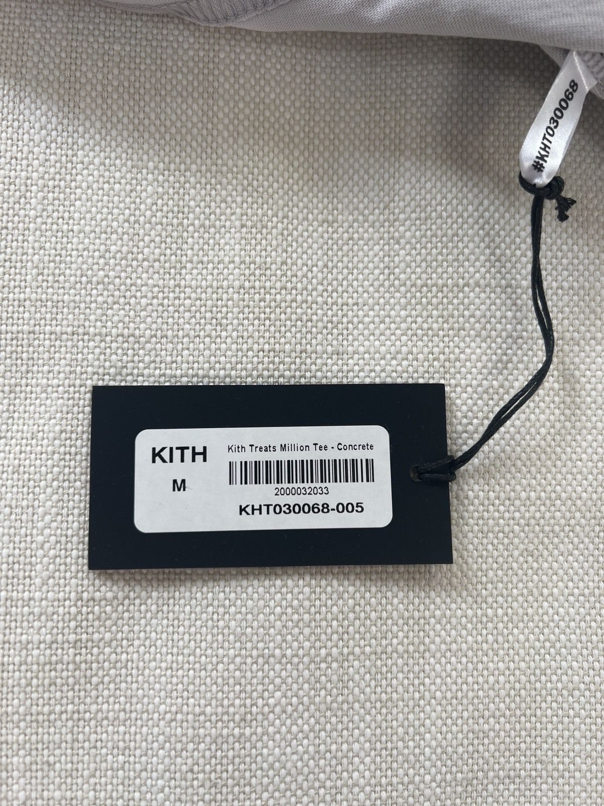 Kith Kith Treats One Million Size US M / EU 48-50 / 2 - 4 Thumbnail