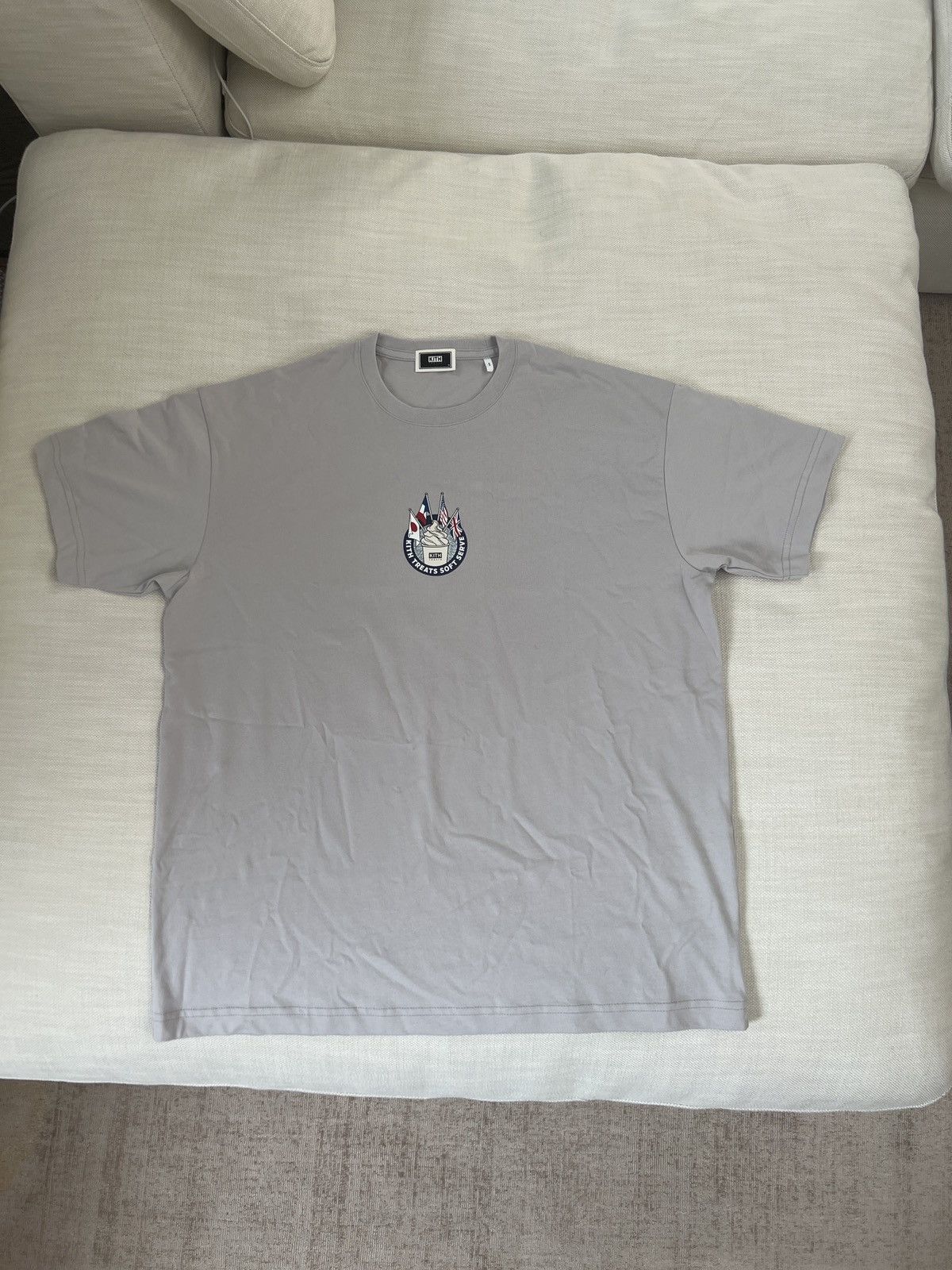 Kith Kith Treats One Million Size US M / EU 48-50 / 2 - 1 Thumbnail