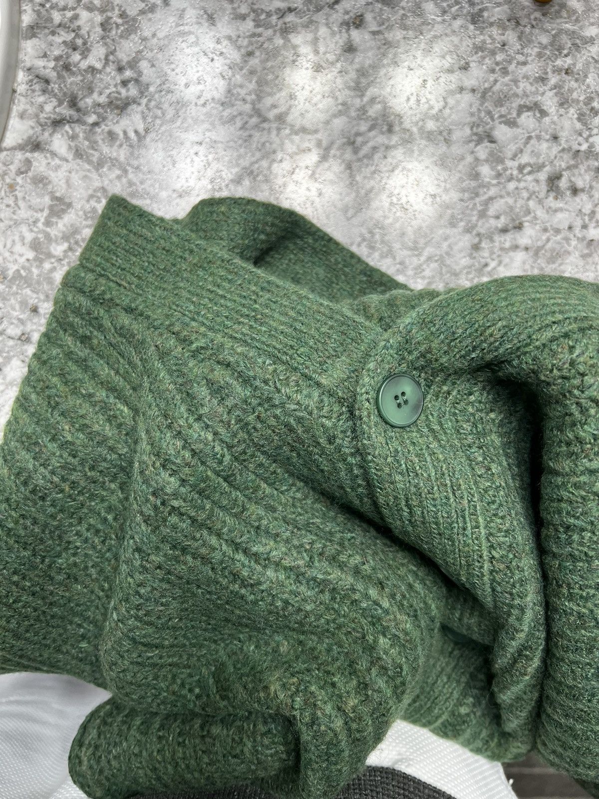 Vintage Cashmere Blend Knit Cardigan Size US M / EU 48-50 / 2 - 1 Thumbnail