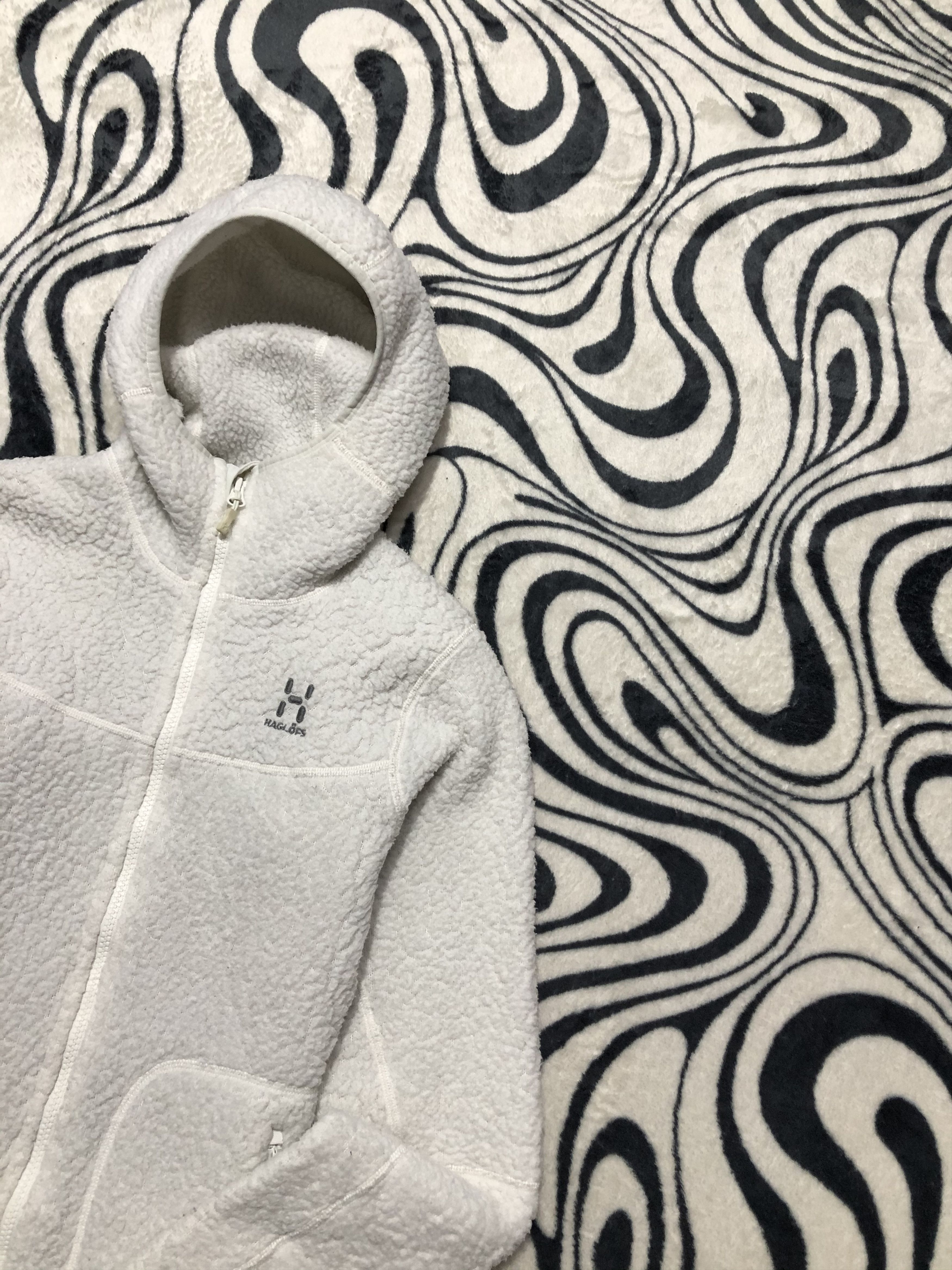 Haglofs Haglofs Womens Sherpa Teddy Fleece Jacket Size US S / EU 44-46 / 1 - 2 Thumbnail