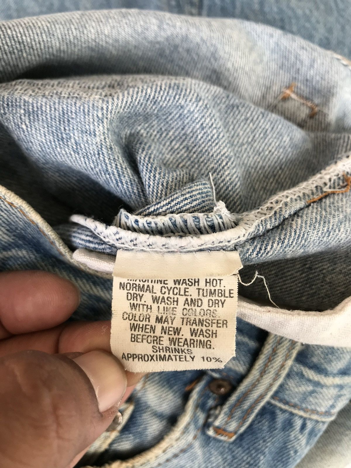 Levi's Vintage Clothing (A184). VINTAGE LEVIS DISTRESSED DENIM Size US 29 - 15 Thumbnail