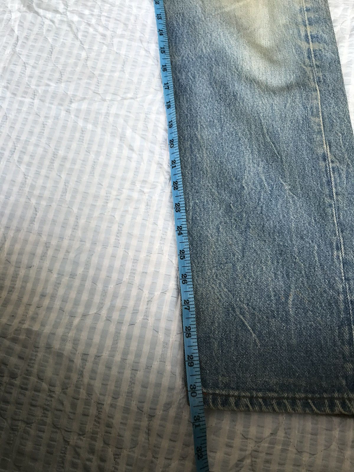 Levi's Vintage Clothing (A184). VINTAGE LEVIS DISTRESSED DENIM Size US 29 - 8 Thumbnail