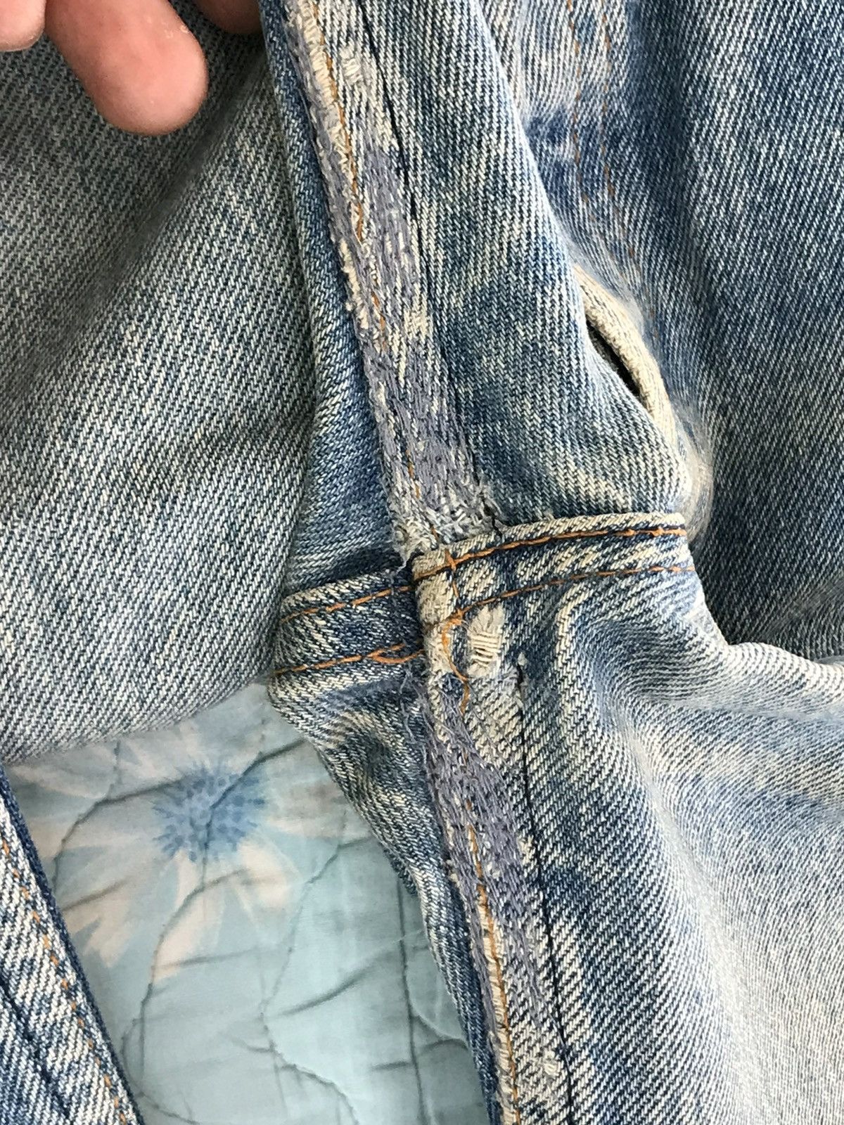 Levi's Vintage Clothing (A184). VINTAGE LEVIS DISTRESSED DENIM Size US 29 - 18 Thumbnail