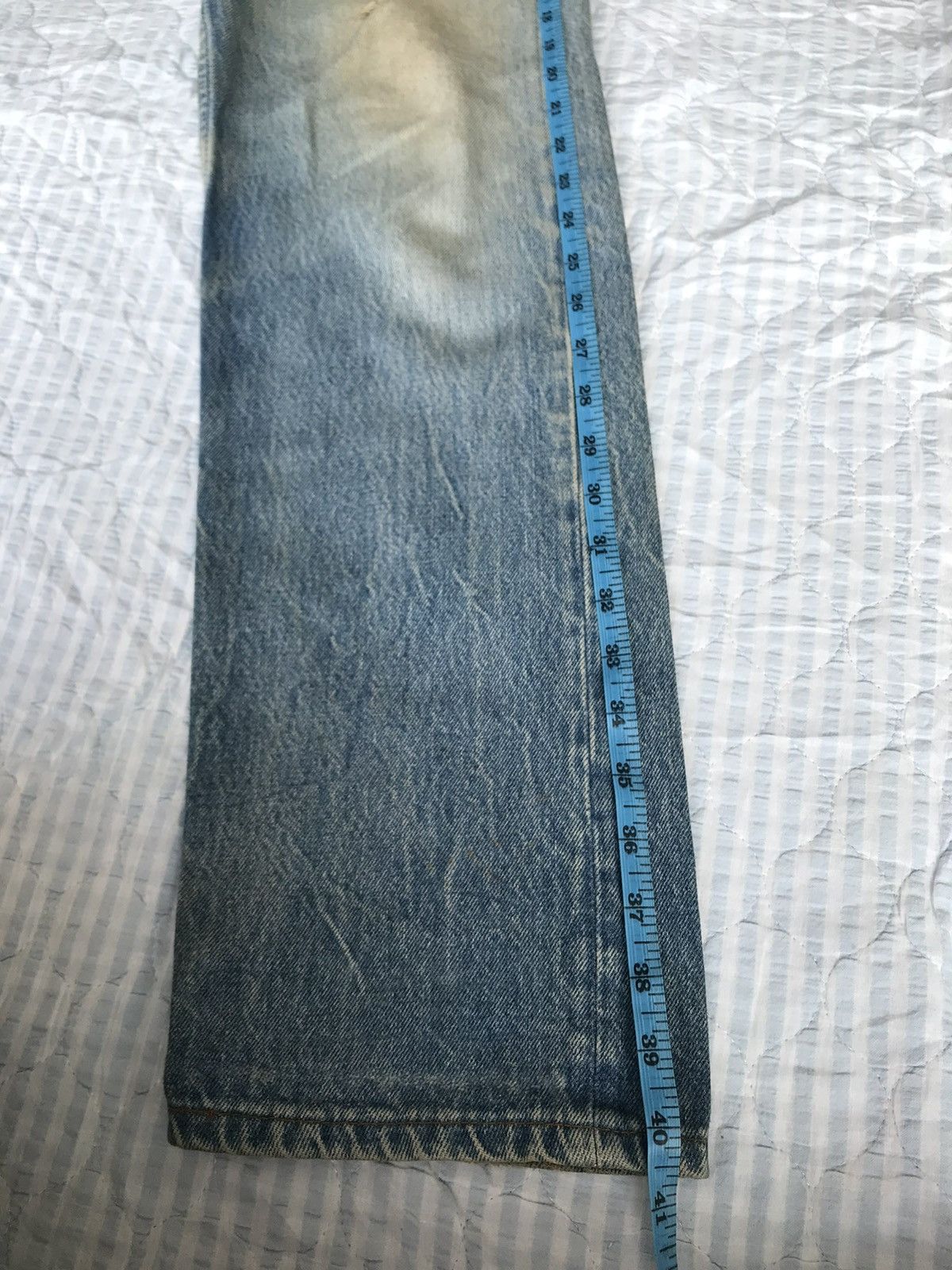 Levi's Vintage Clothing (A184). VINTAGE LEVIS DISTRESSED DENIM Size US 29 - 7 Thumbnail