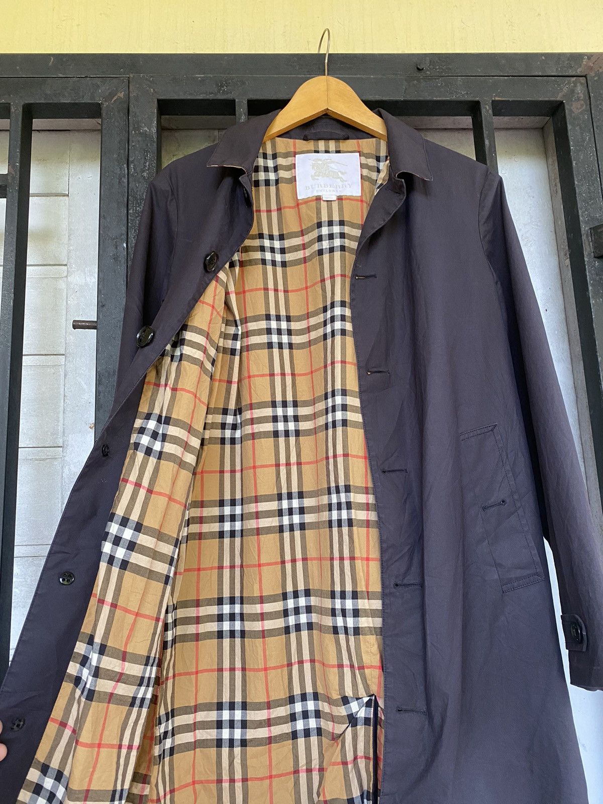 Burberry 💸BINDINGOFFER💸Burberry Coat Jacket Size S / US 4 / IT 40 - 2 Thumbnail