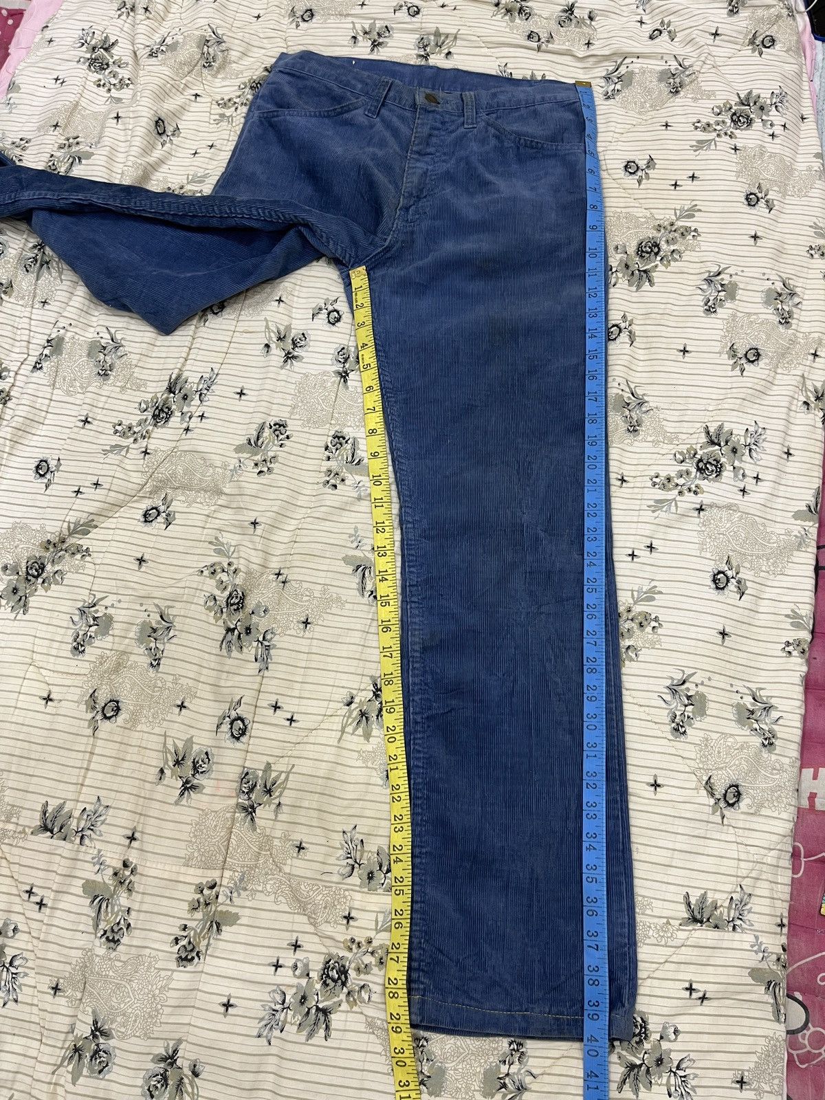 Levi's (Oo). VINTAGE LEVIS CORDUROY PANTS Size US 30 / EU 46 - 15 Thumbnail