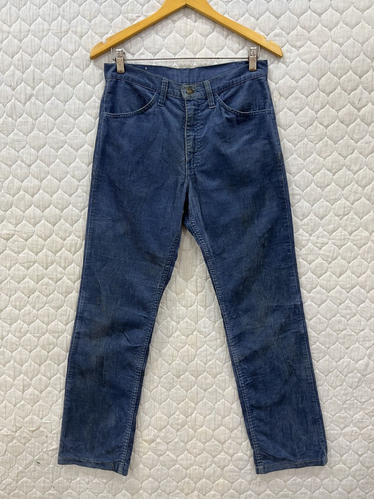 (Oo). VINTAGE LEVIS CORDUROY PANTS