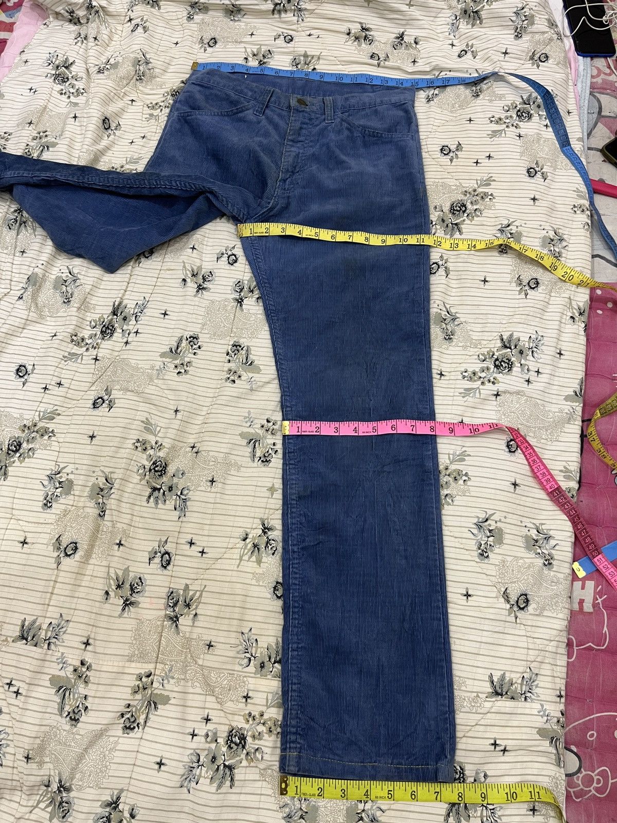Levi's (Oo). VINTAGE LEVIS CORDUROY PANTS Size US 30 / EU 46 - 14 Thumbnail