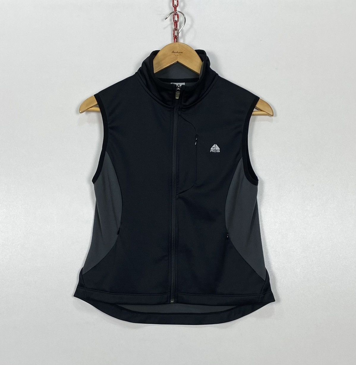 Nike Nike ACG Full Zip Vest Gilet Womens Size M Fleece Bodywarmer Size M / US 6-8 / IT 42-44 - 1 Thumbnail